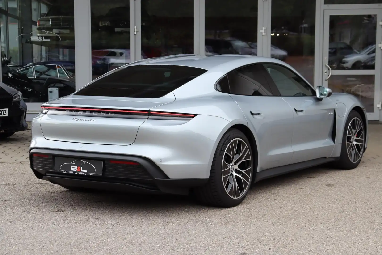 Porsche Taycan 4S /InnoDrive/ACC/DAB/TurboAero20''/93kWh Silber - 2