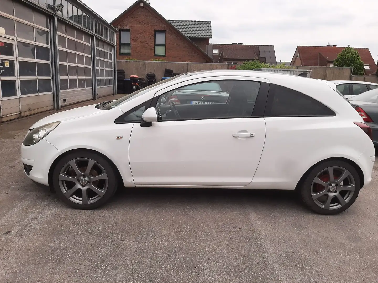 Opel Corsa D  "Color Edition" -Klima/Alu 17" - Blanc - 2