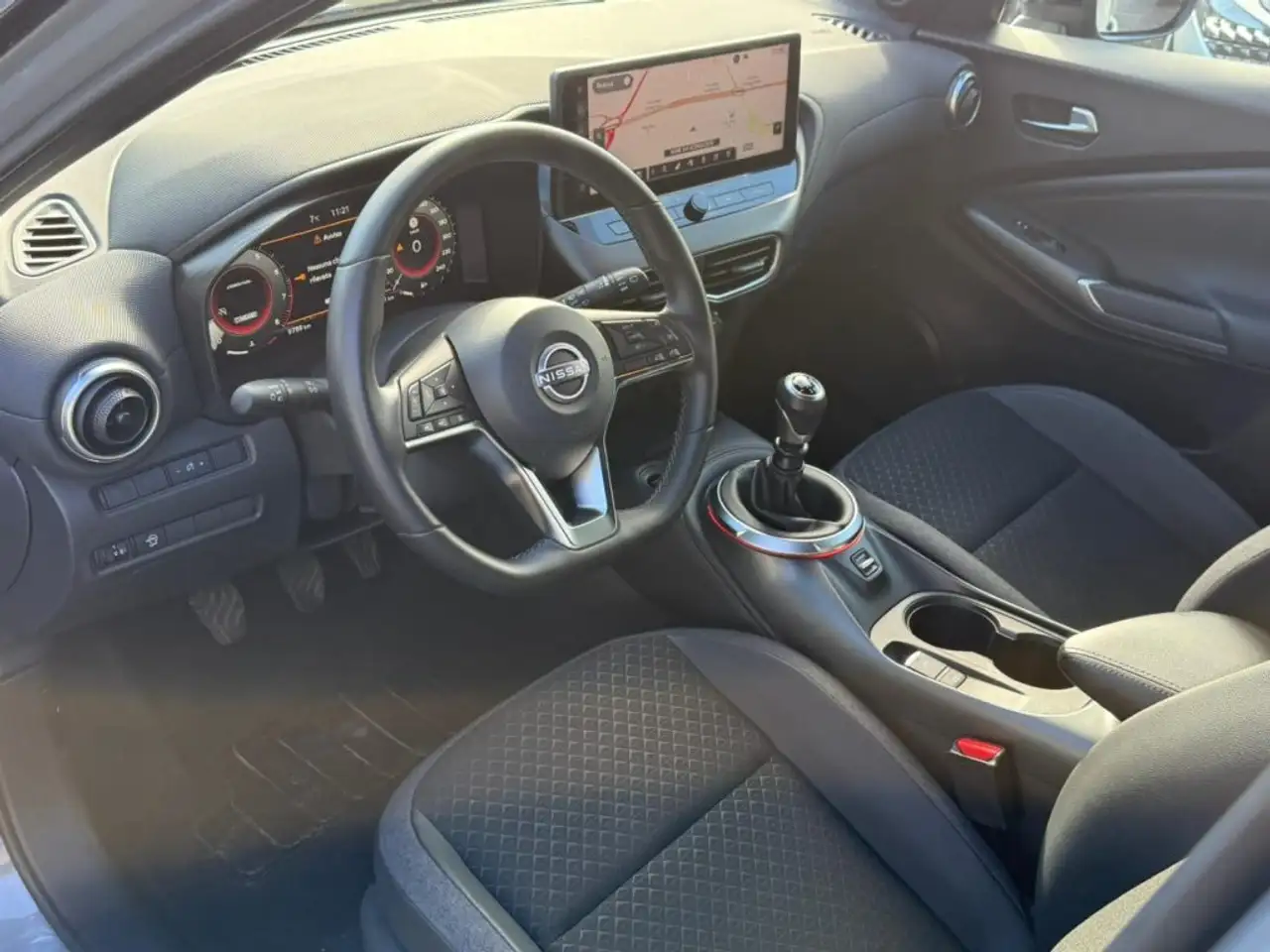Nissan Juke 1.0 DIG-T 114 CV N-Connecta LED TELEC. 17, миниатюра 8