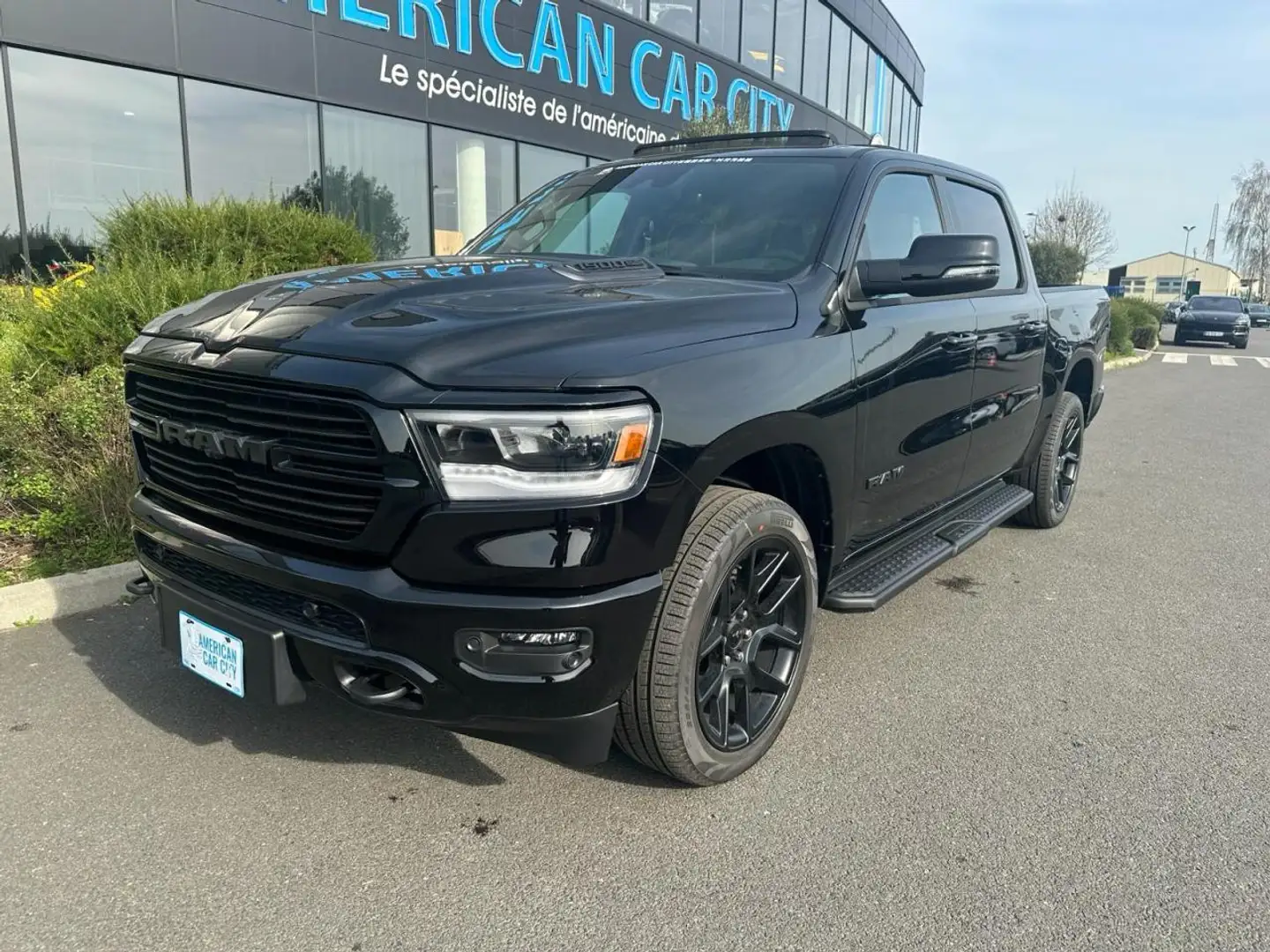Dodge RAM 1500 CREW LARAMIE SPORT NIGHT EDITION AIR Noir - 1
