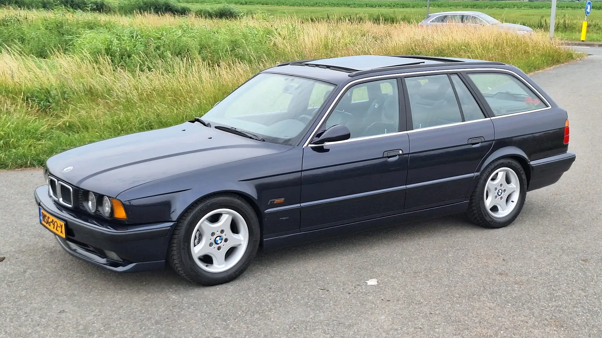 BMW 525 E34 touring 3.2 Wiesmann Синий - 1
