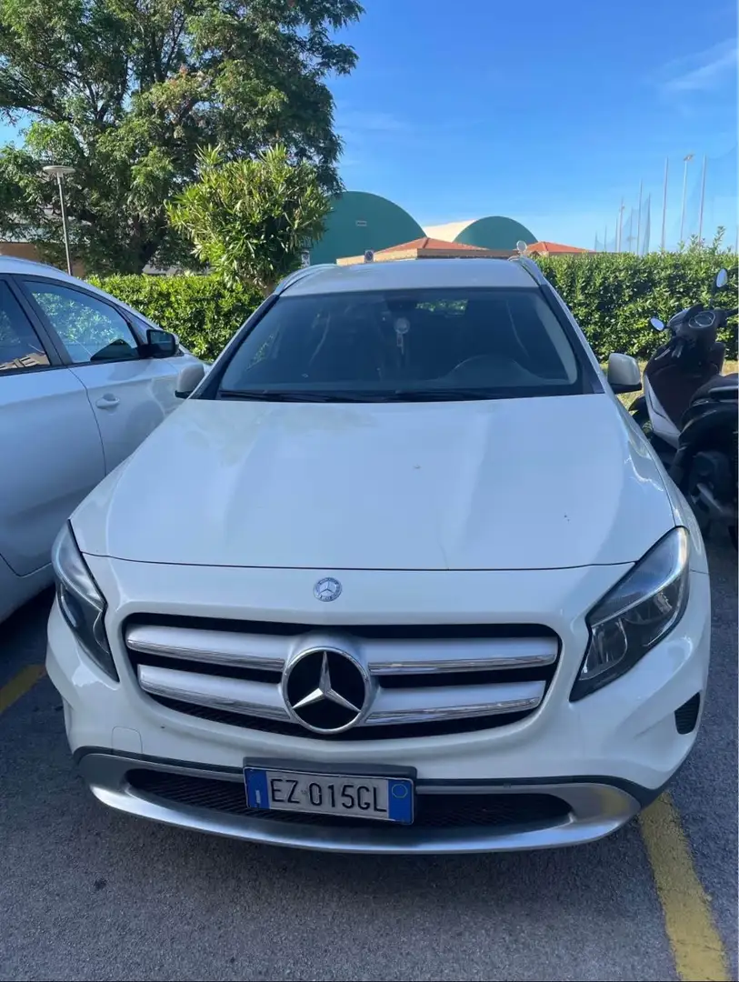 Mercedes-Benz GLA 220 d (cdi) Premium 170cv auto Impeccabile - 2