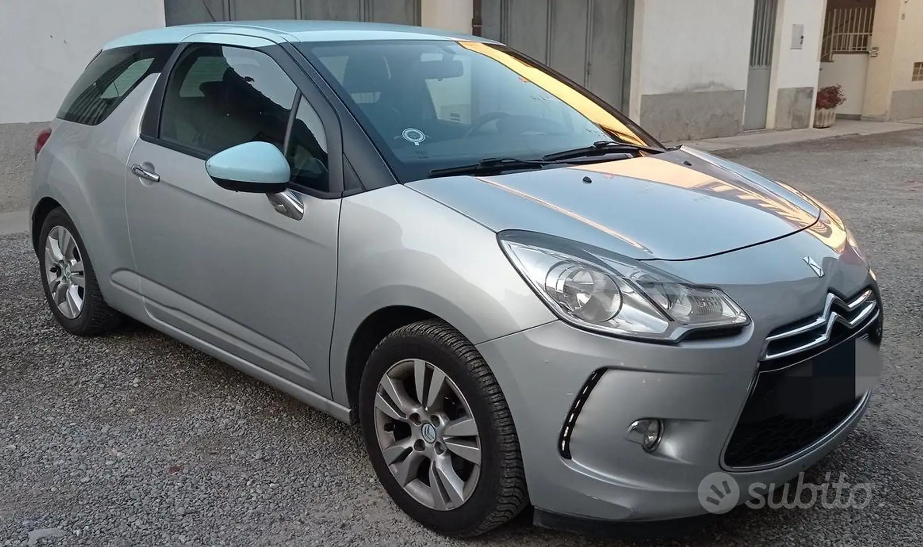 Citroen DS3 DS3 1.4 vti Chic 95cv Zilver - 1