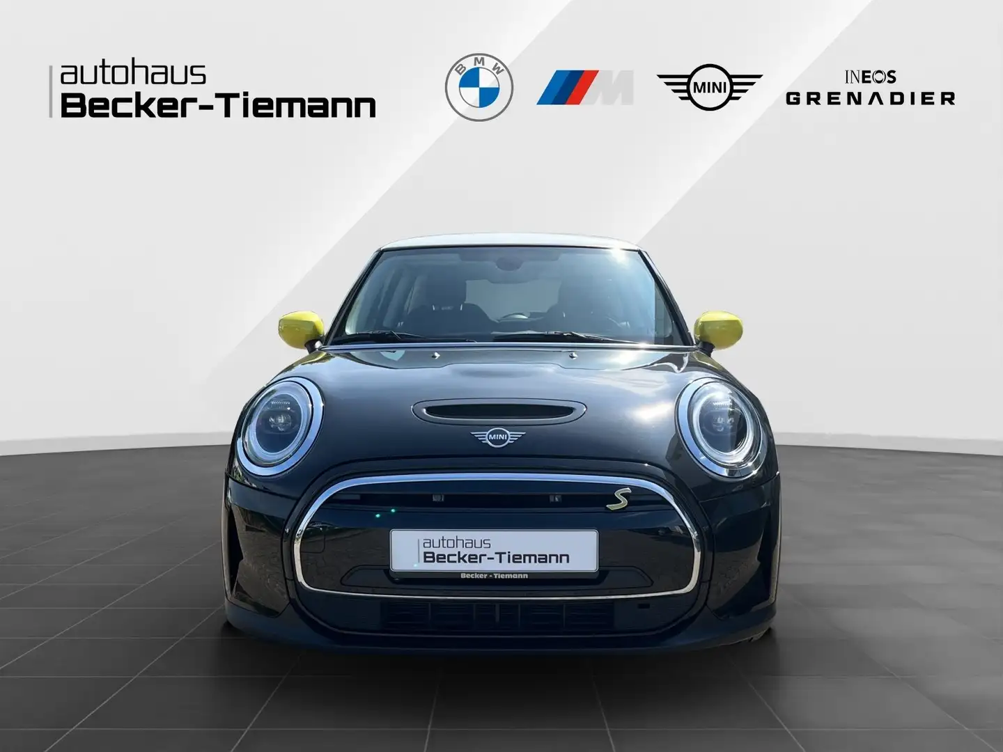 MINI Cooper SE Classic Trim Panorama/CarPlay/Navi/PDC Noir - 2