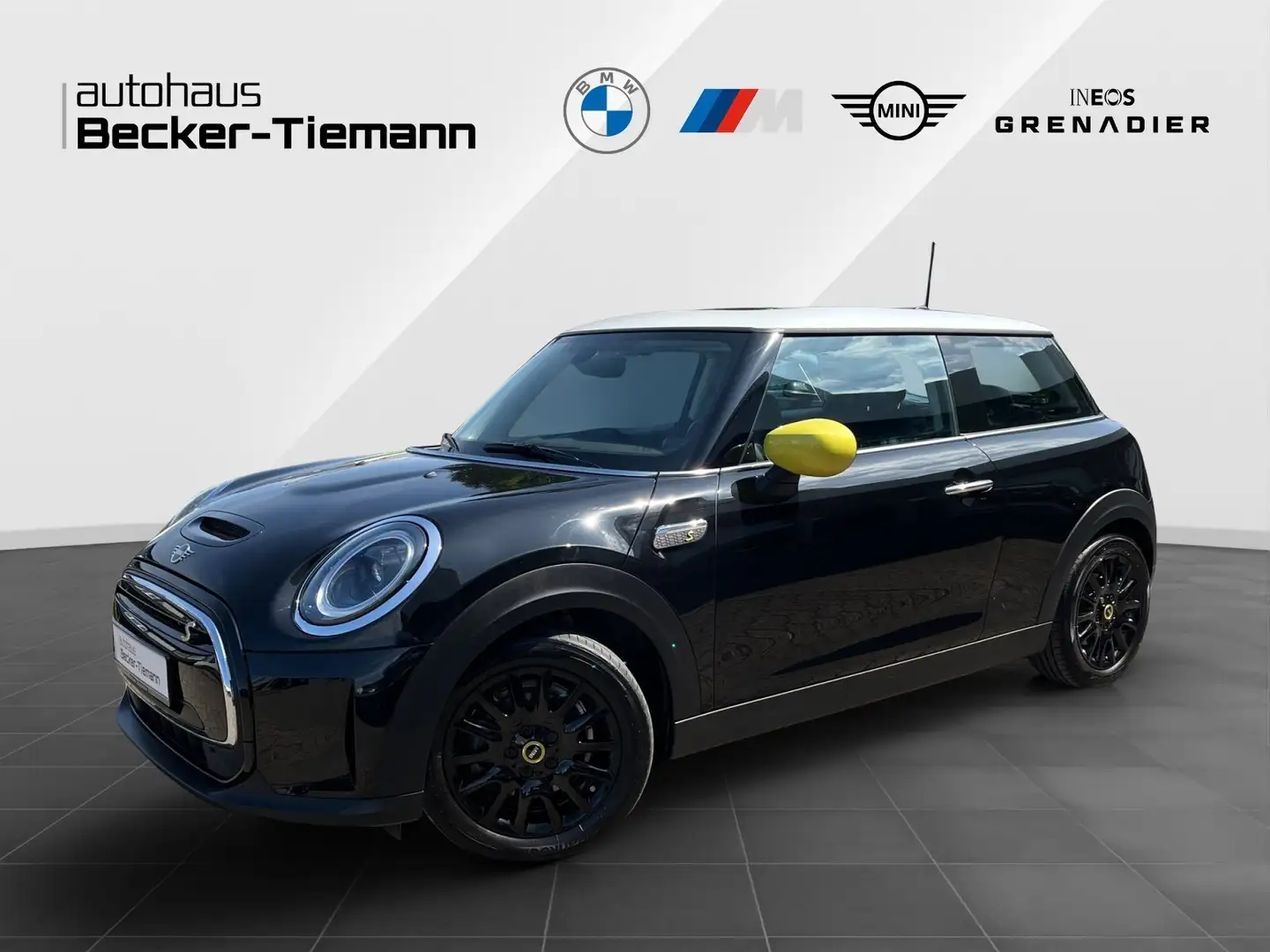 MINI Cooper SE Classic Trim Panorama/CarPlay/Navi/PDC Noir - 1