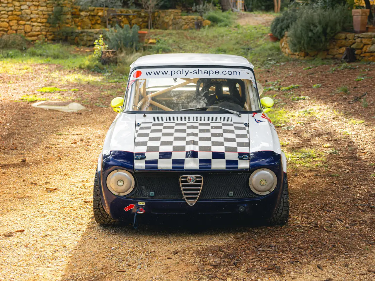 Alfa Romeo Giulia Squadra Bianca, foto 7