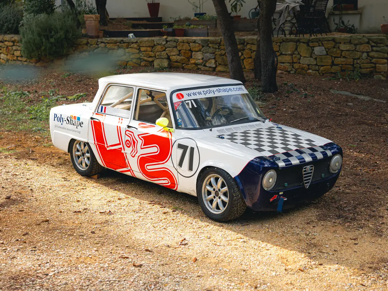 Alfa Romeo Giulia Squadra Bianca, foto 1