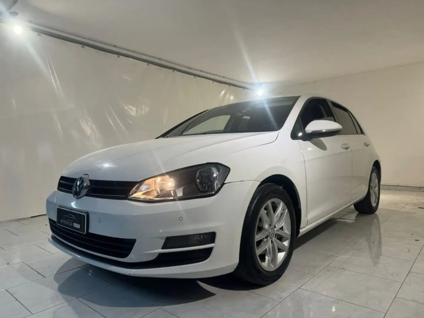 Volkswagen Golf 5p 1.2 tsi Trendline 85cv E6 Blanc - 1