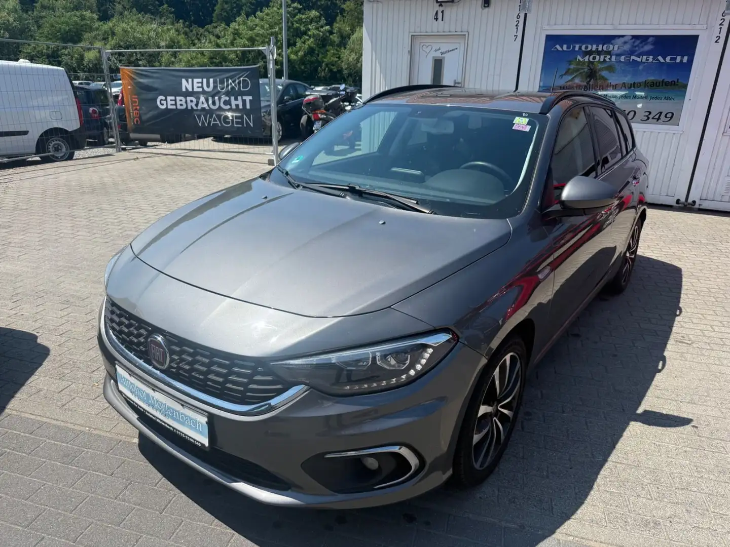 Fiat Tipo Lounge Grau - 1