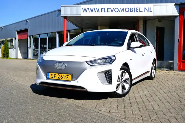Hyundai IONIQ Premium EV Aut. Pano|Leder|Navi|Clima|Cam