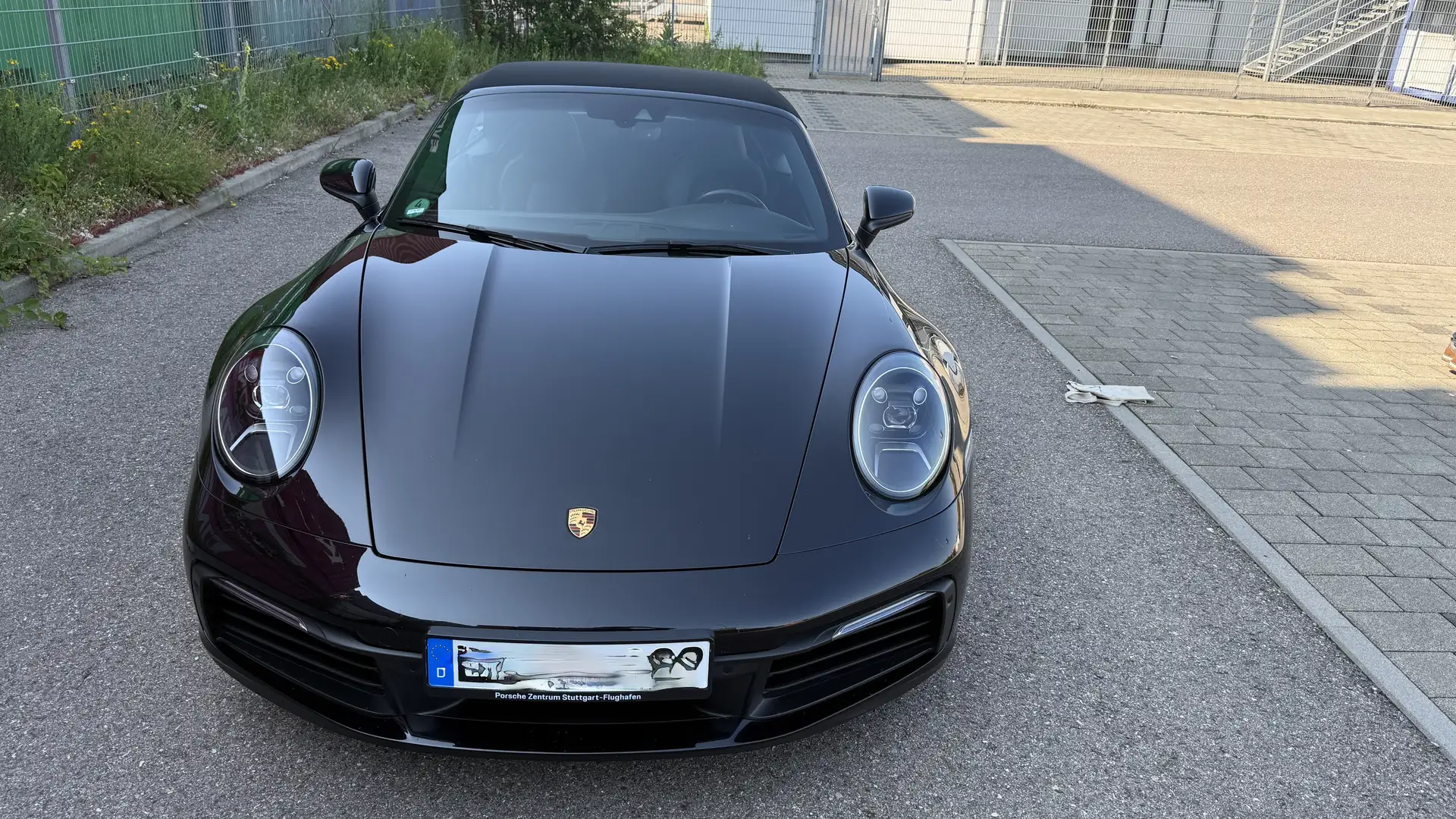 Porsche 992 911 Carrera Cabriolet PDK approved Zwart - 1