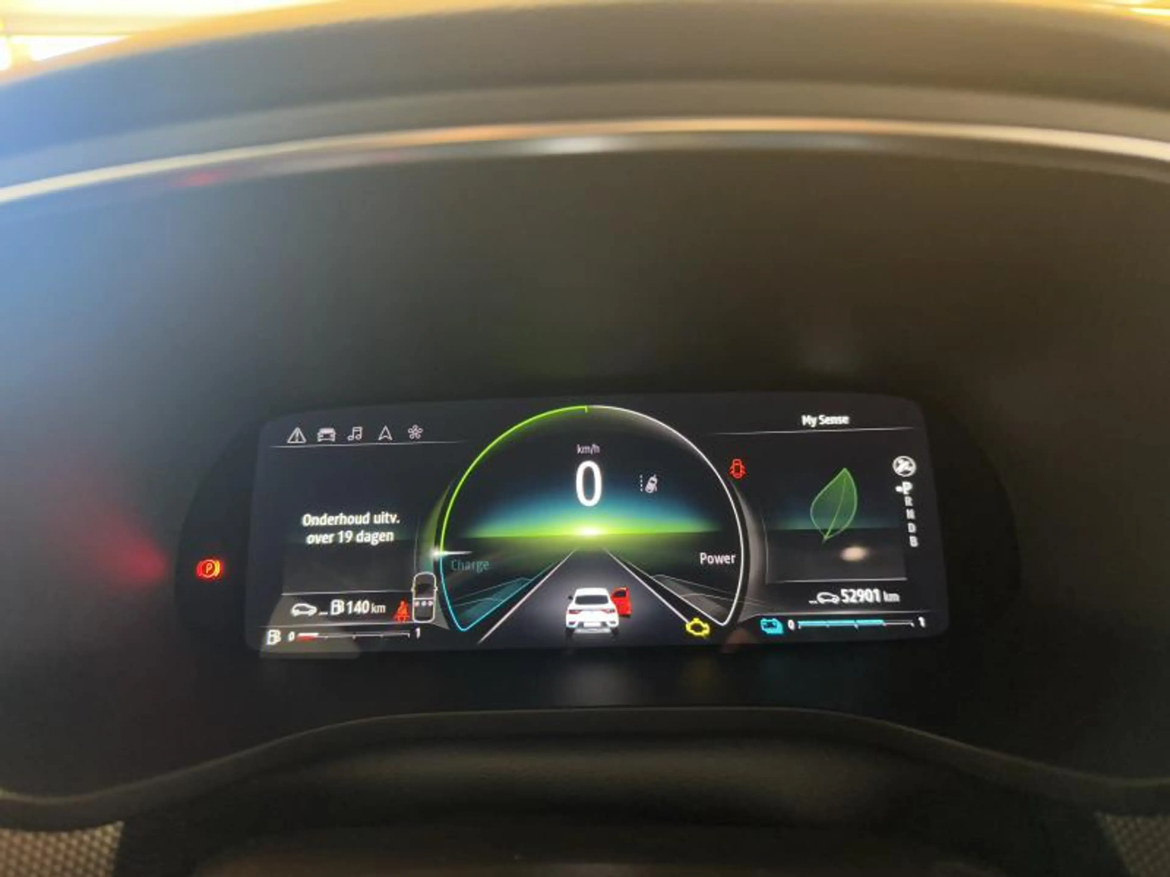 Renault Arkana 1.6 E-TECH MHEV Techno — photo 17