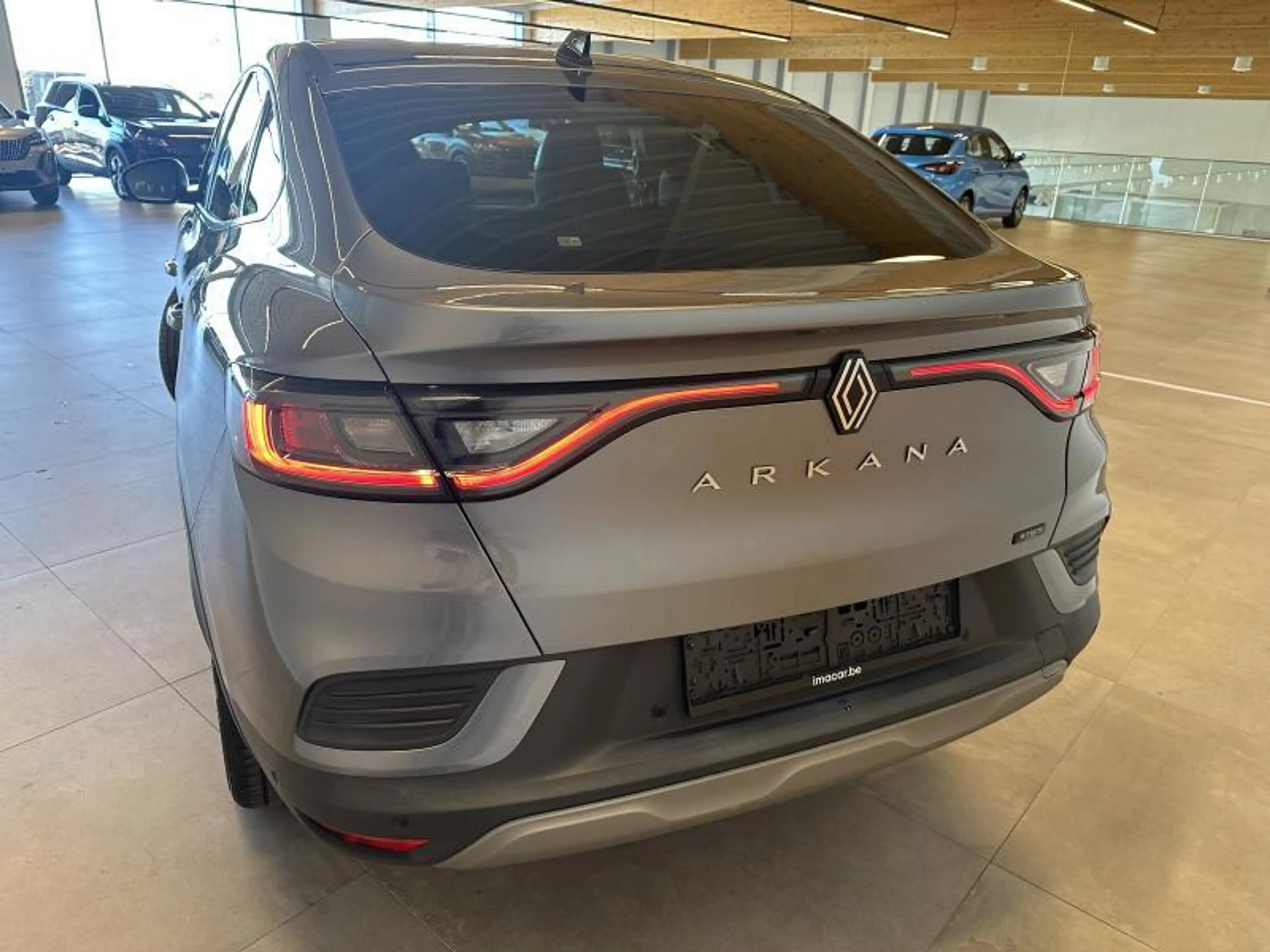 Renault Arkana 1.6 E-TECH MHEV Techno — photo 24