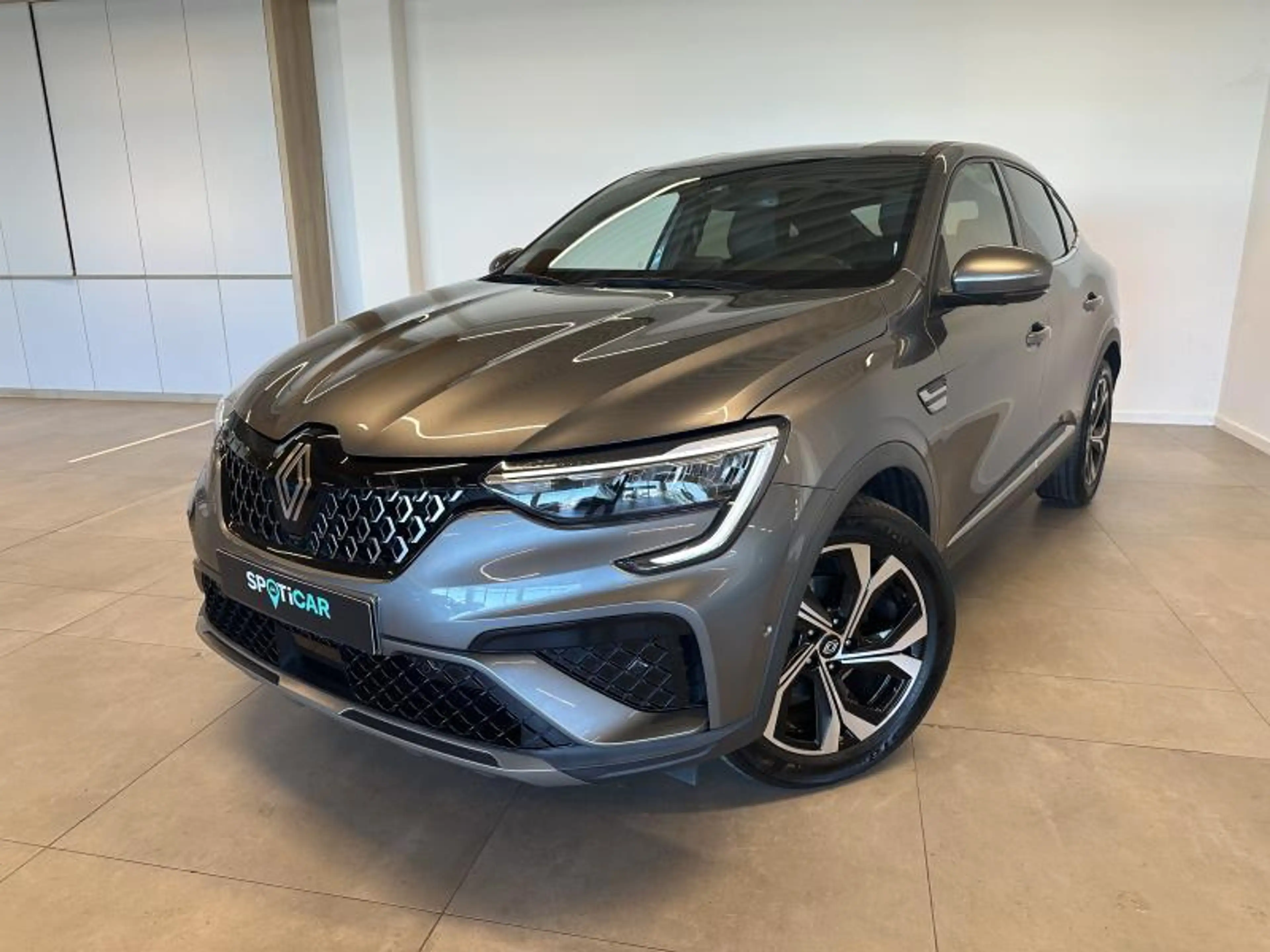 Renault Arkana 1.6 E-TECH MHEV Techno