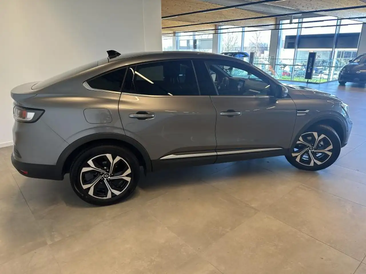 Renault Arkana 1.6 E-TECH MHEV Techno, миниатюра 20