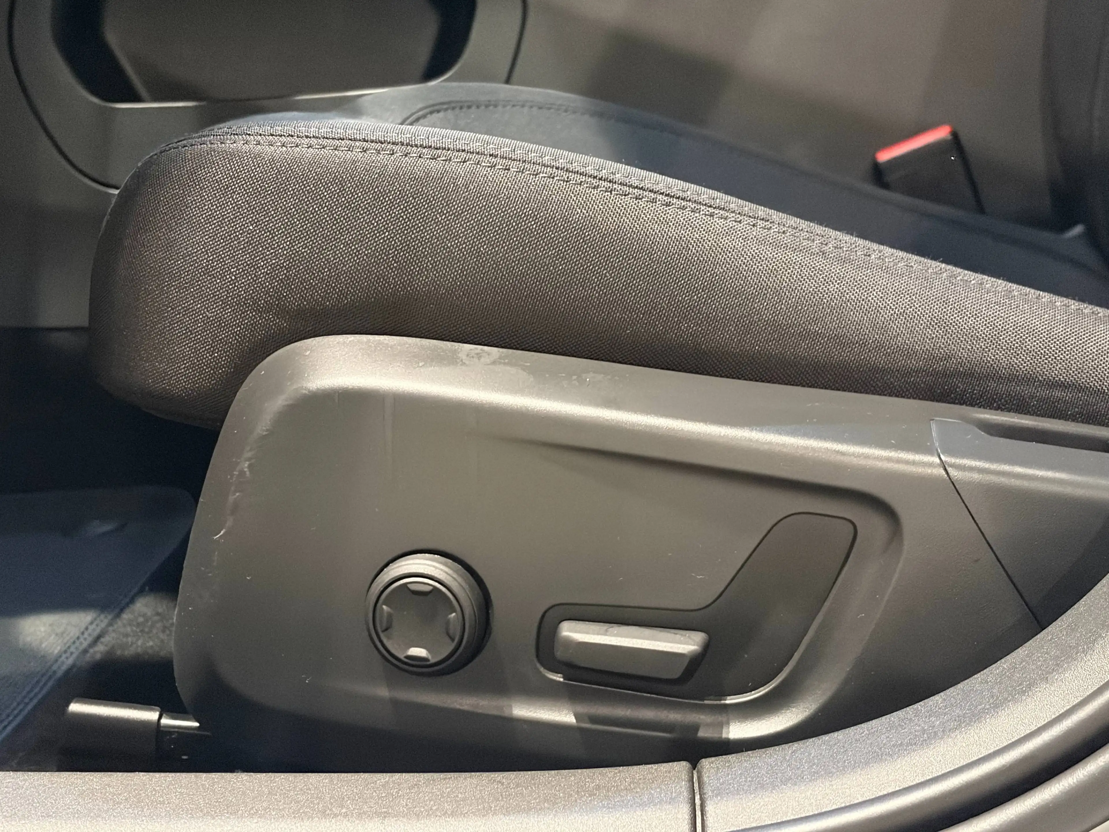 Polestar 2 Polestar 2 SRSM — photo 6