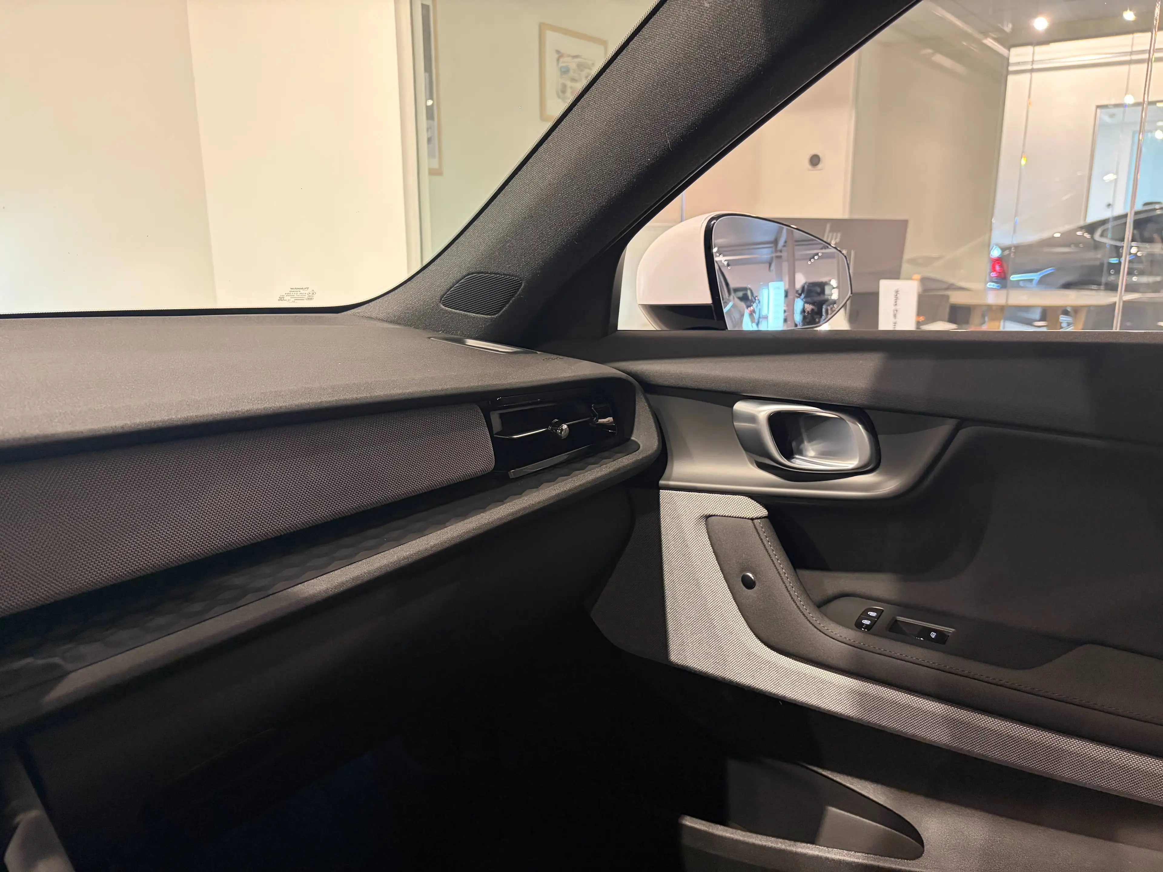Polestar 2 Polestar 2 SRSM — photo 10
