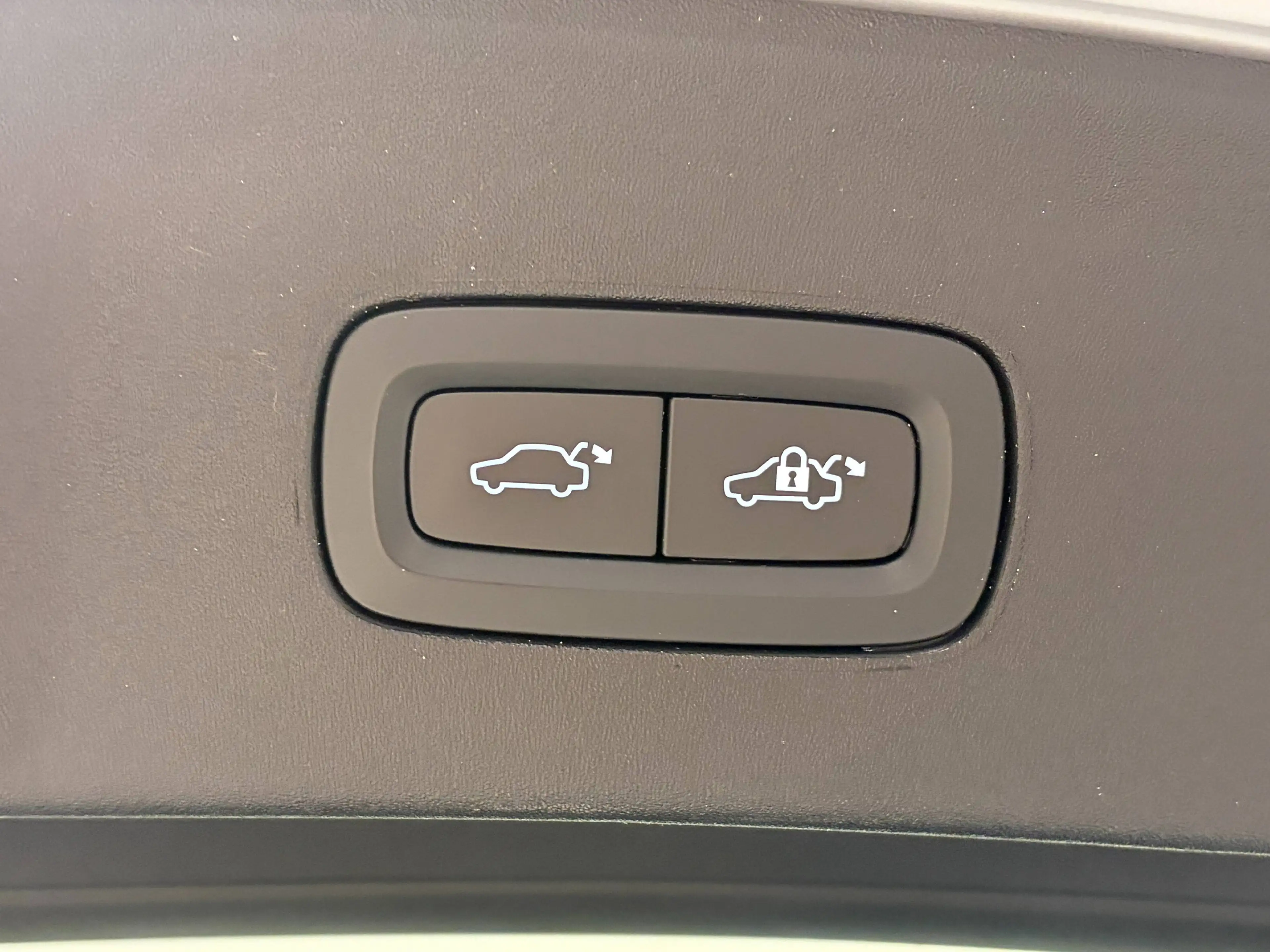 Polestar 2 Polestar 2 SRSM — photo 11