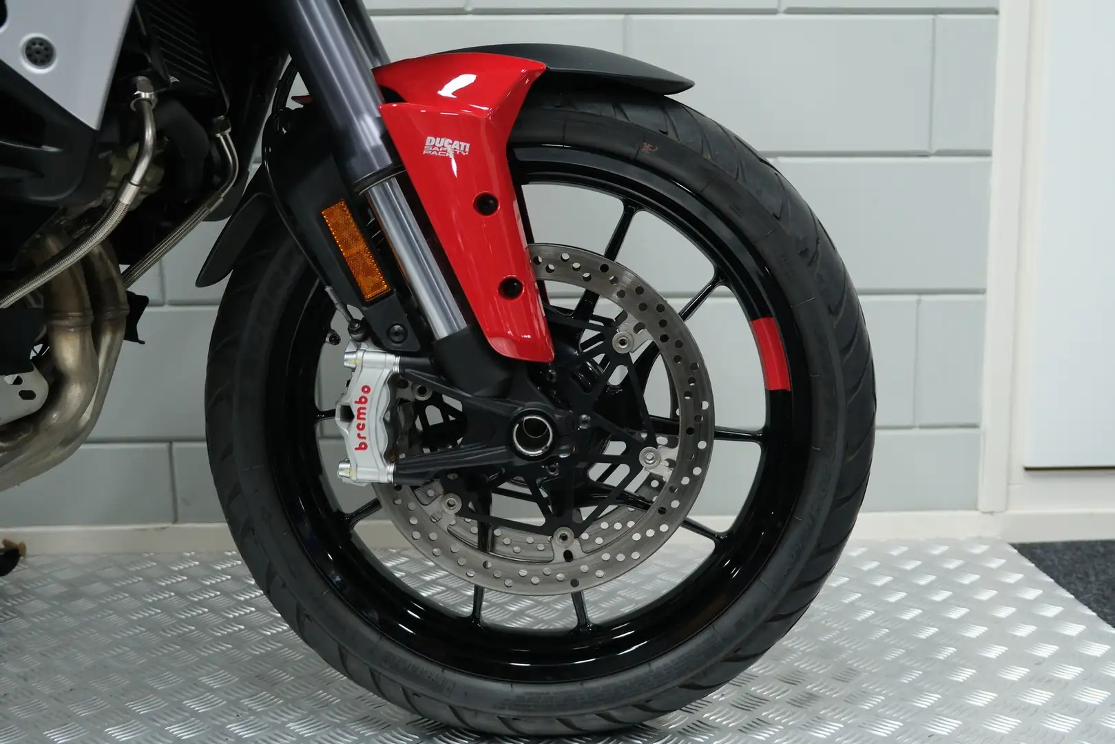Ducati Multistrada V4 S Rood - 2