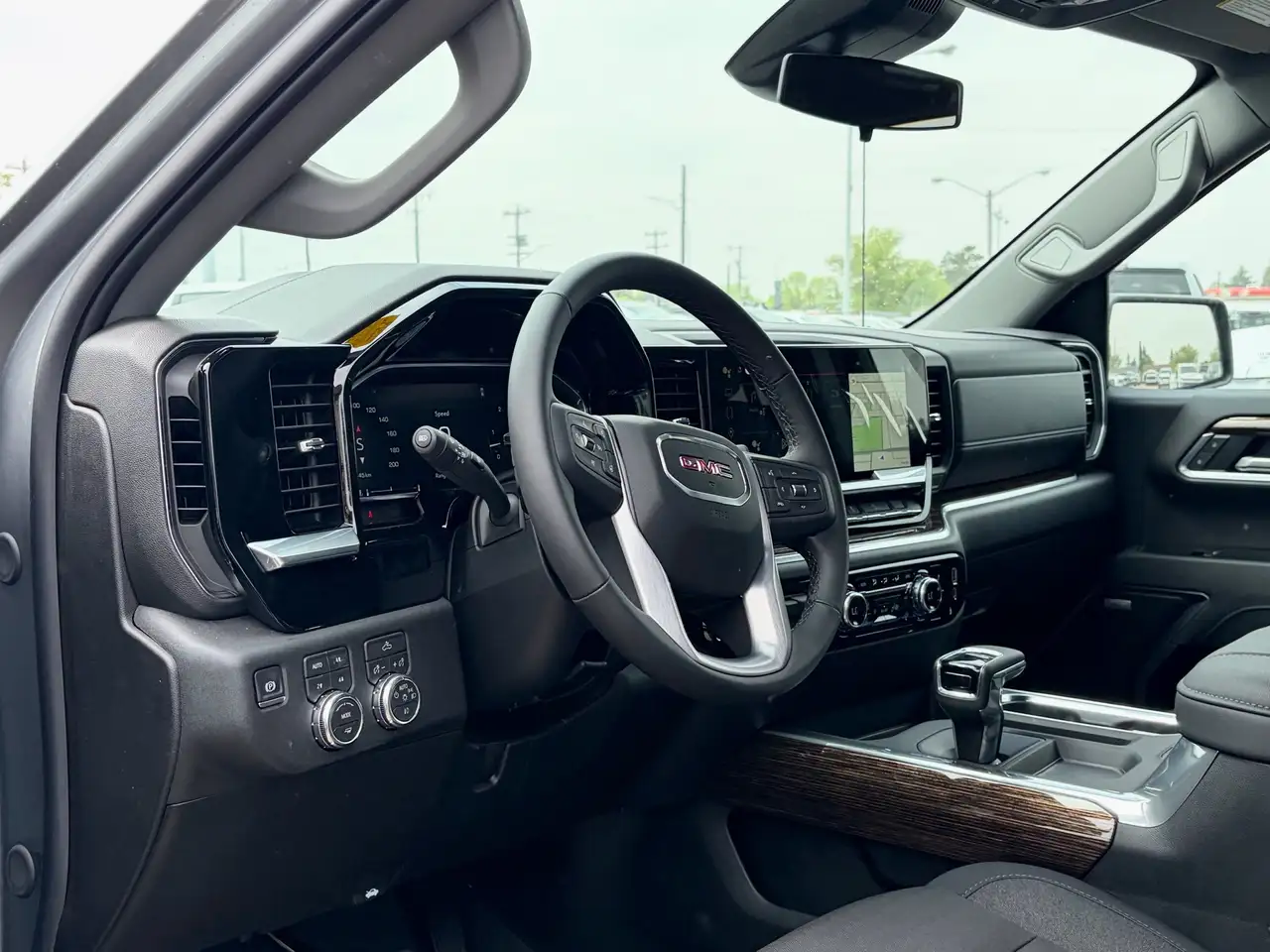 GMC Sierra 1500 снимка GMC Sierra 1500