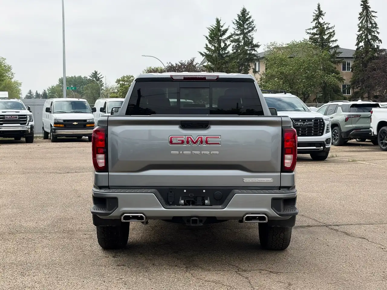 GMC Sierra 1500 снимка GMC Sierra 1500