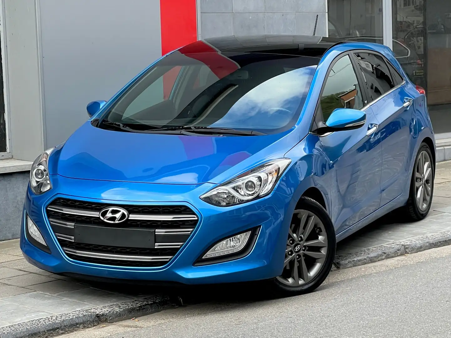 Hyundai i30 1.6 CRDi*SPORT*Euro6/GPS/ToitOuvrent/CT+CarPass OK Bleu - 1