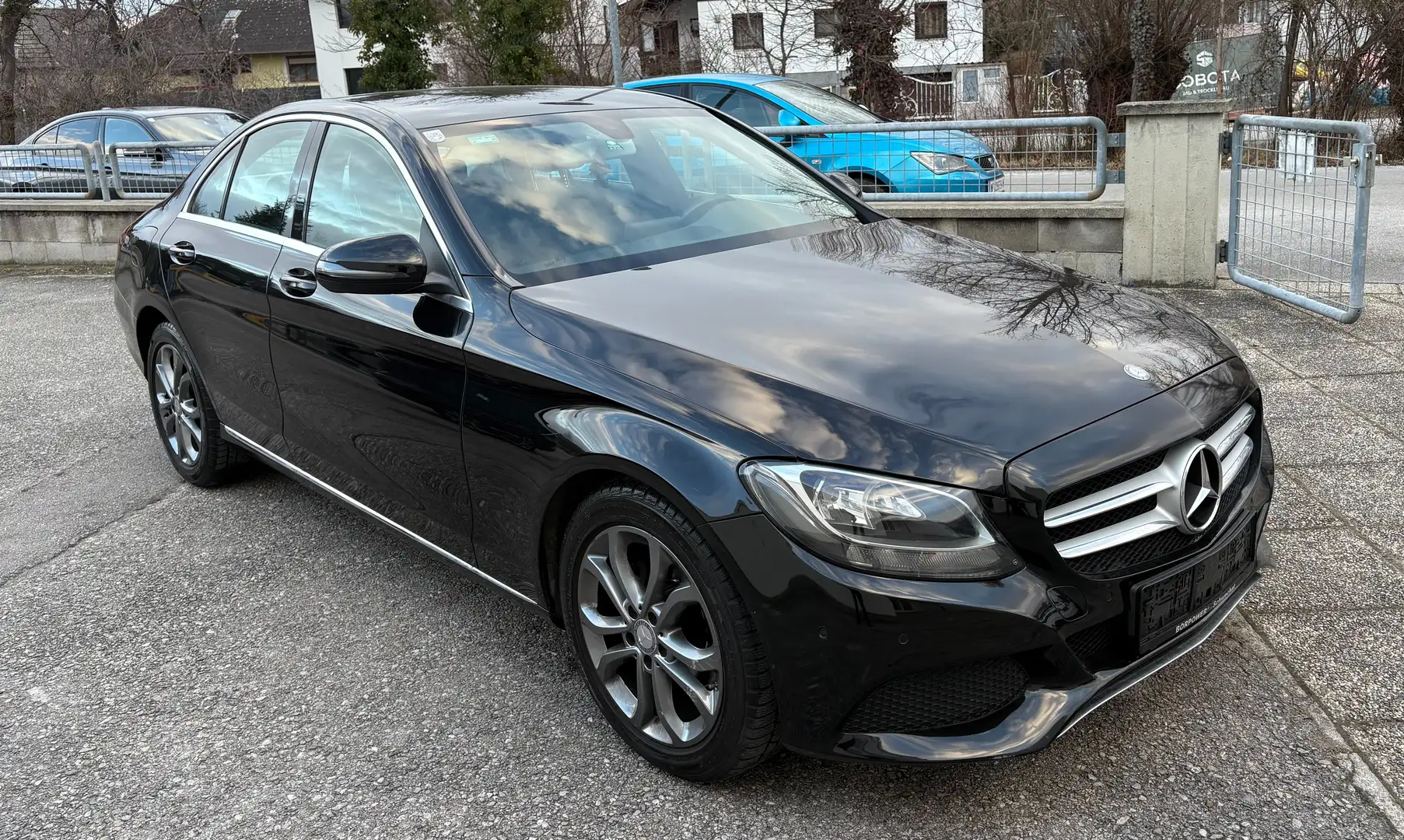 Mercedes-Benz C 180 Unfallwagen Schwarz - 2