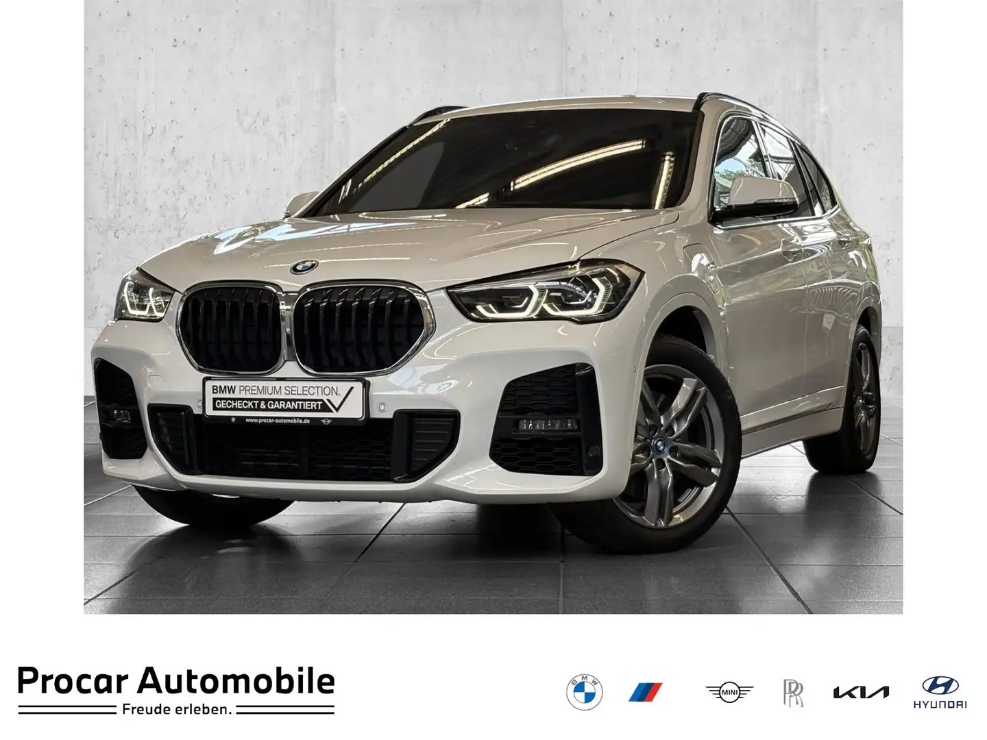 BMW X1 xDrive25e M Sport DA+ ACC PA HuD HiFi LED AHK Biały - 1
