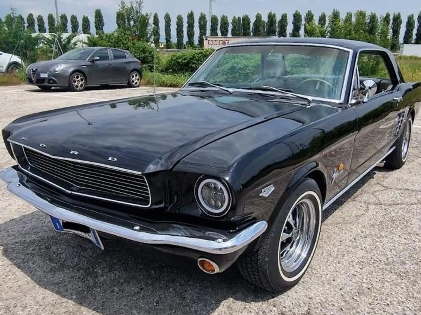 Ford Mustang Nero - 1