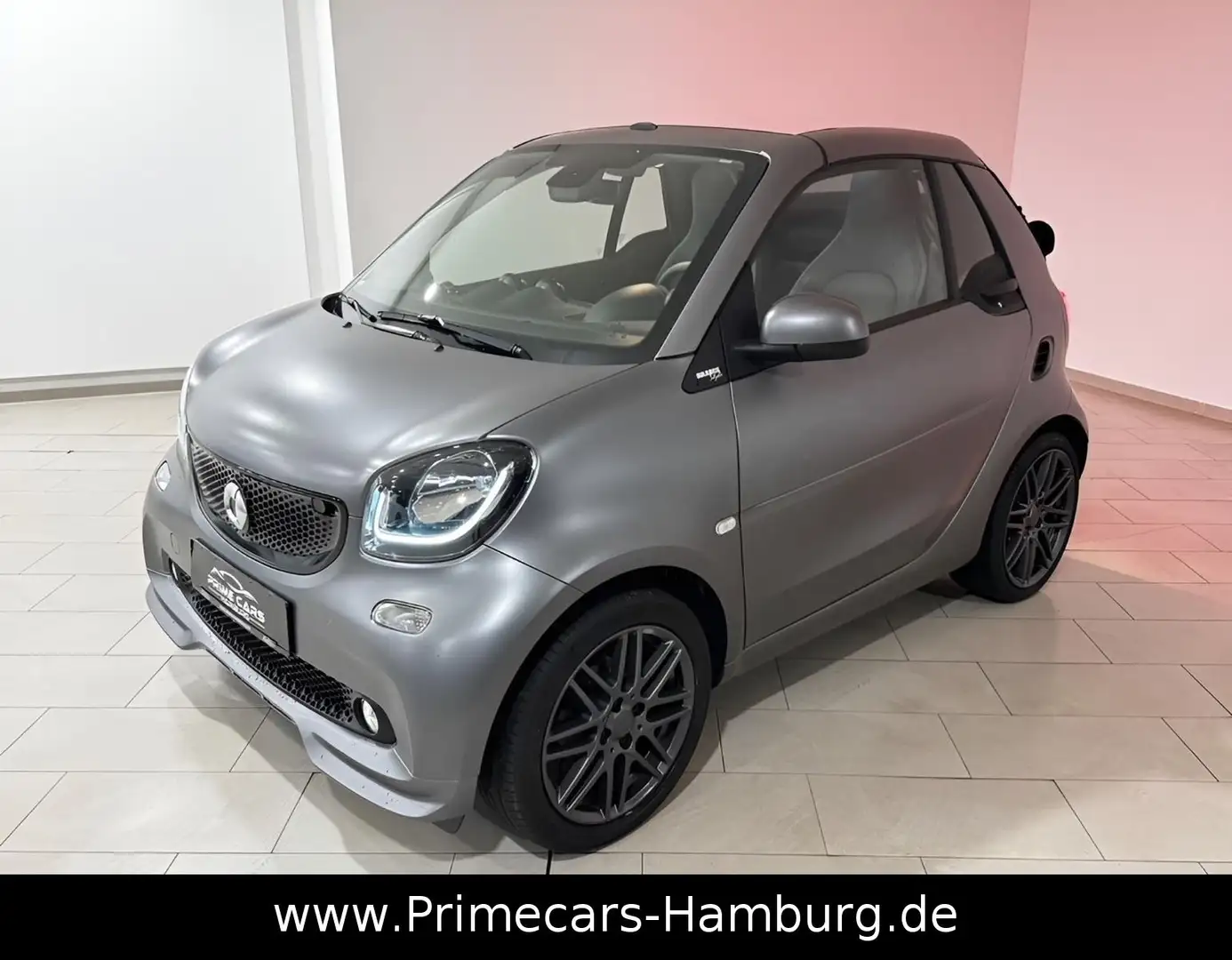 smart forTwo 0.9 Cabrio BRABUS|KAMERA|JBL|MATT|LED| Grau - 1