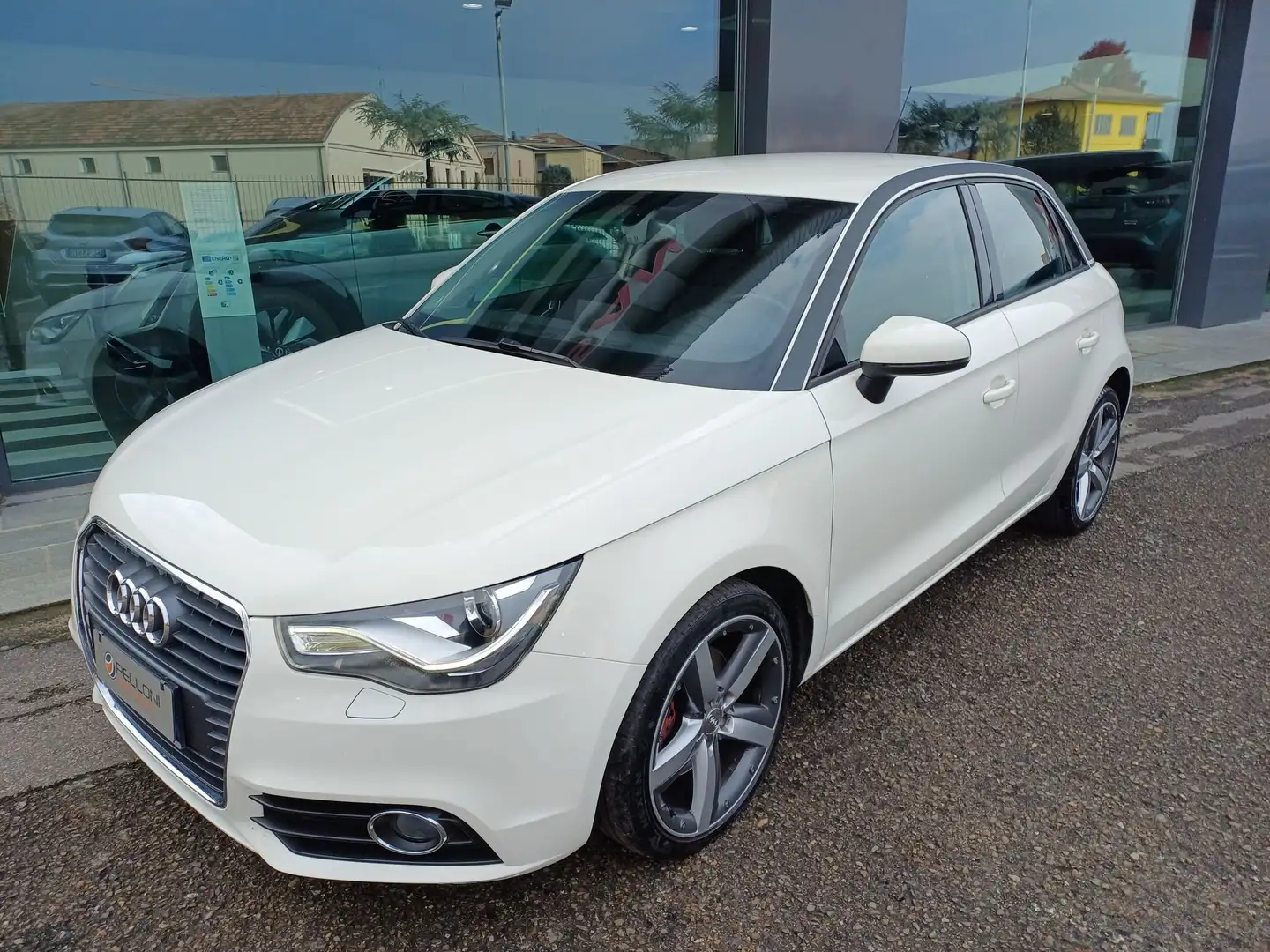 Audi A1 A1 SPB 1.6 TDI 105 CV KM CERTIFICATI Blanco - 2