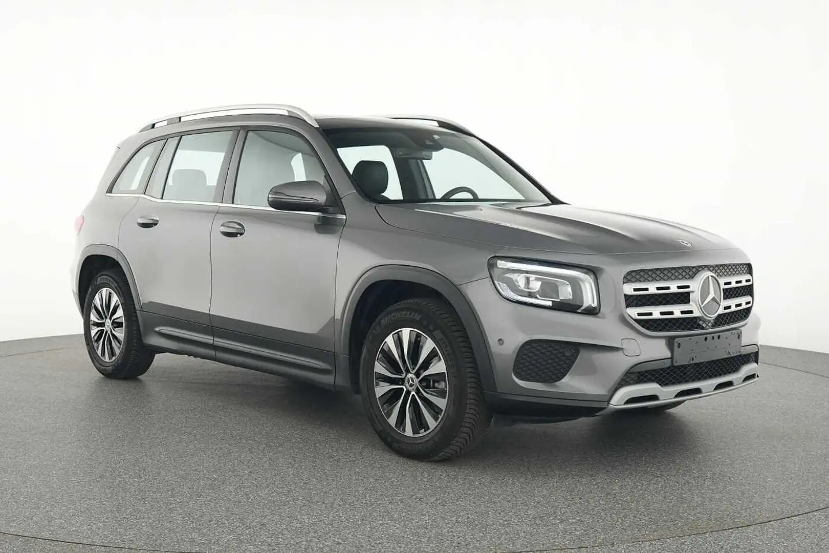 Mercedes-Benz GLB 200 d Gris - 2