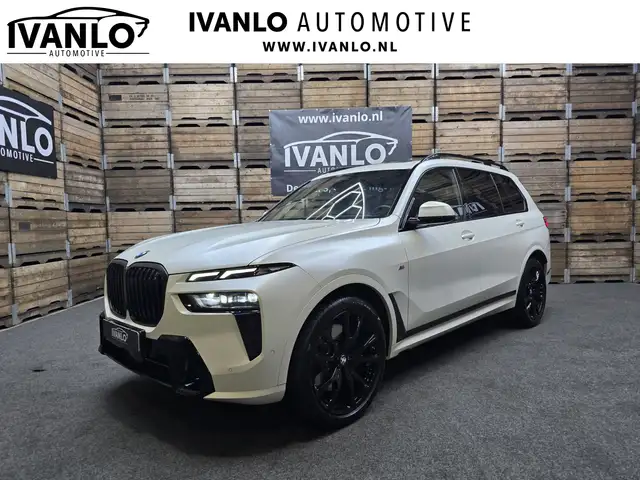 BMW X7 4.0 D M Sport Pano Softclose Ambiente Camera Leder