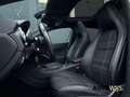 Mercedes-Benz GLA 200 Ambition|PANO|LED|Cruise|NL AUTO|GOED ONDERHOUDEN Grijs - thumbnail 2