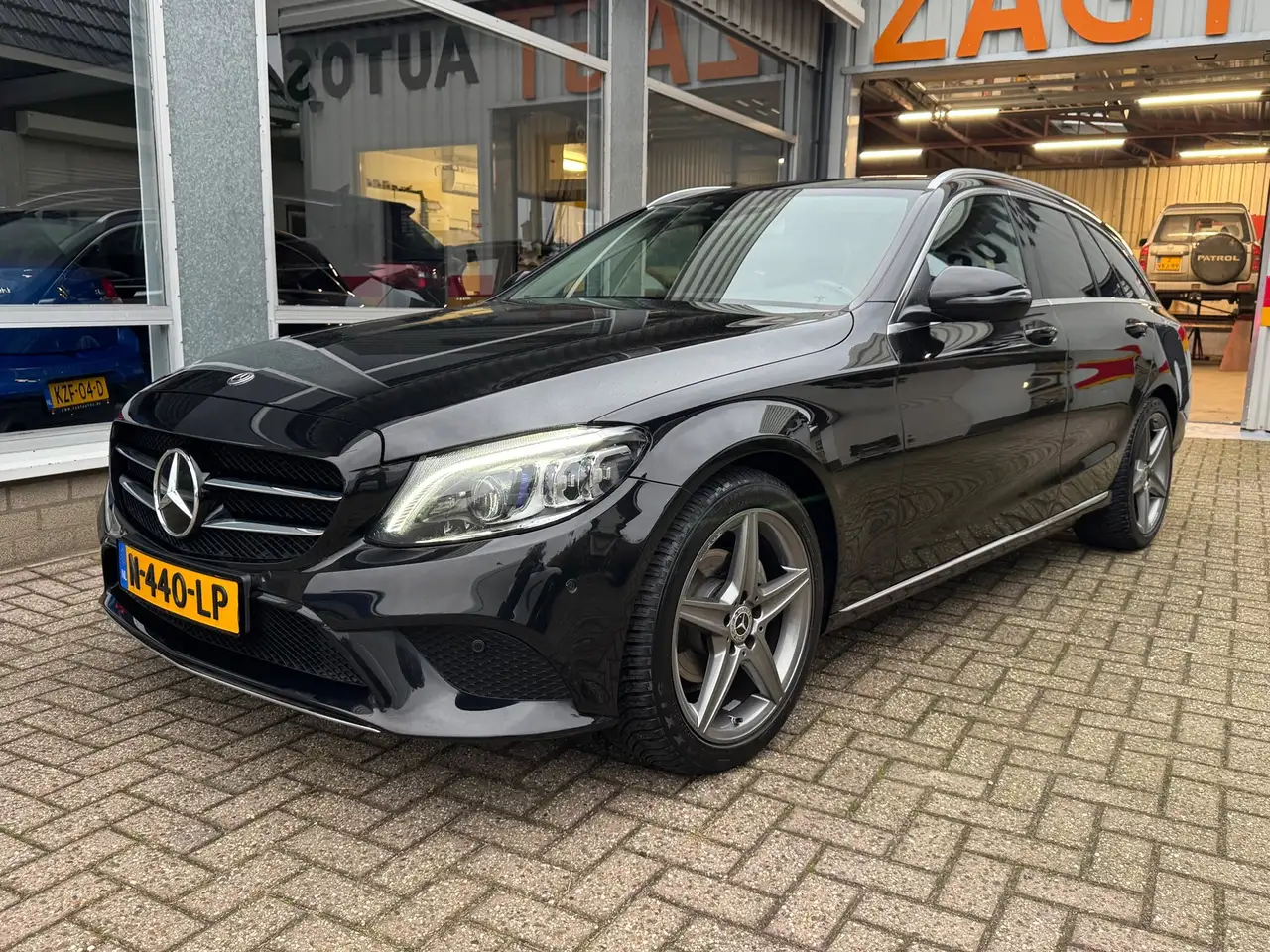 Mercedes-Benz C 180
