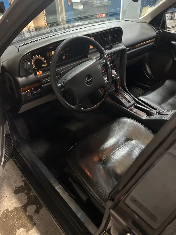 Opel Senator 3.0i-24V, foto 10