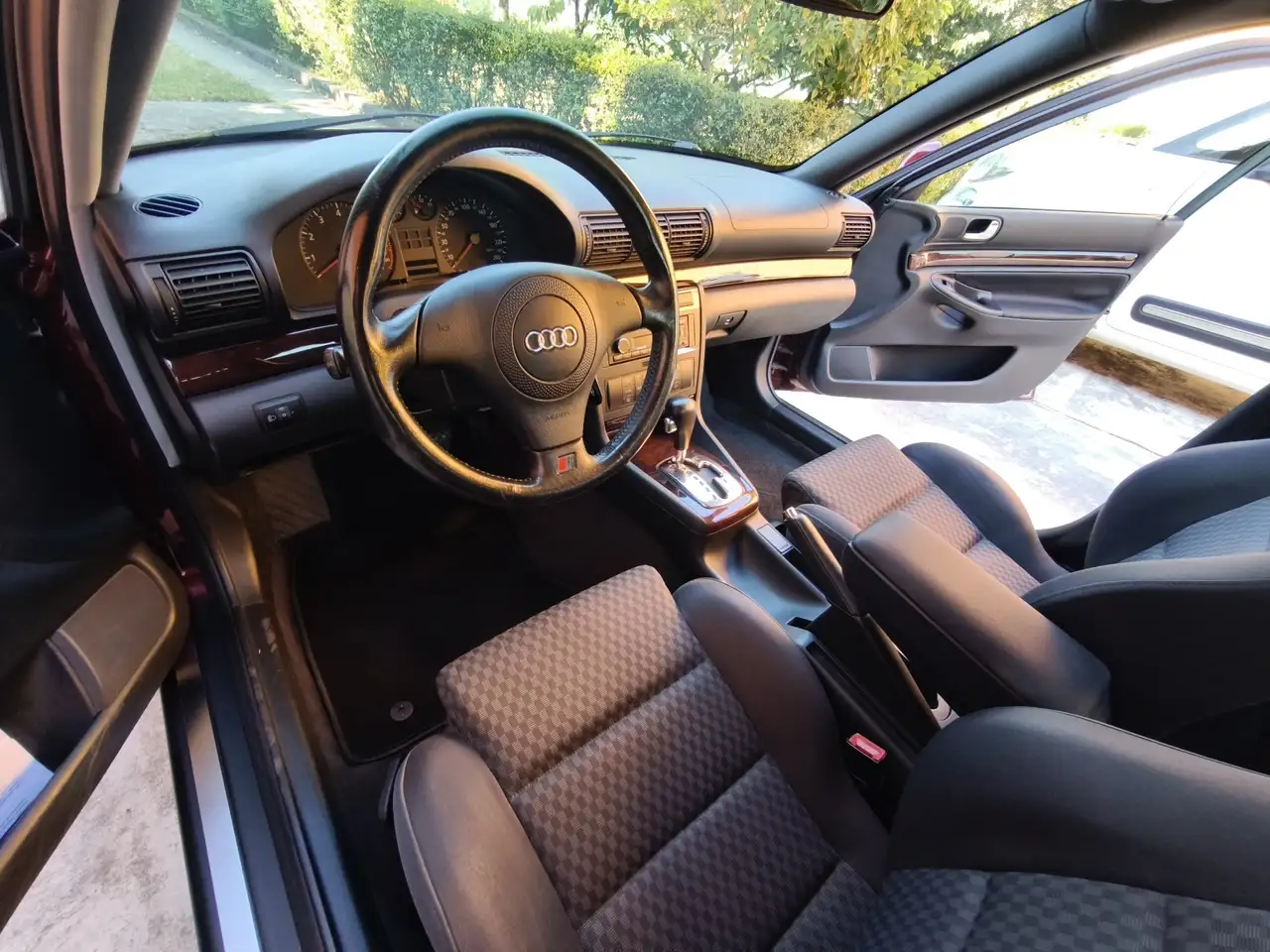 Audi A4 1.8 turbo 150cv auto, foto 5