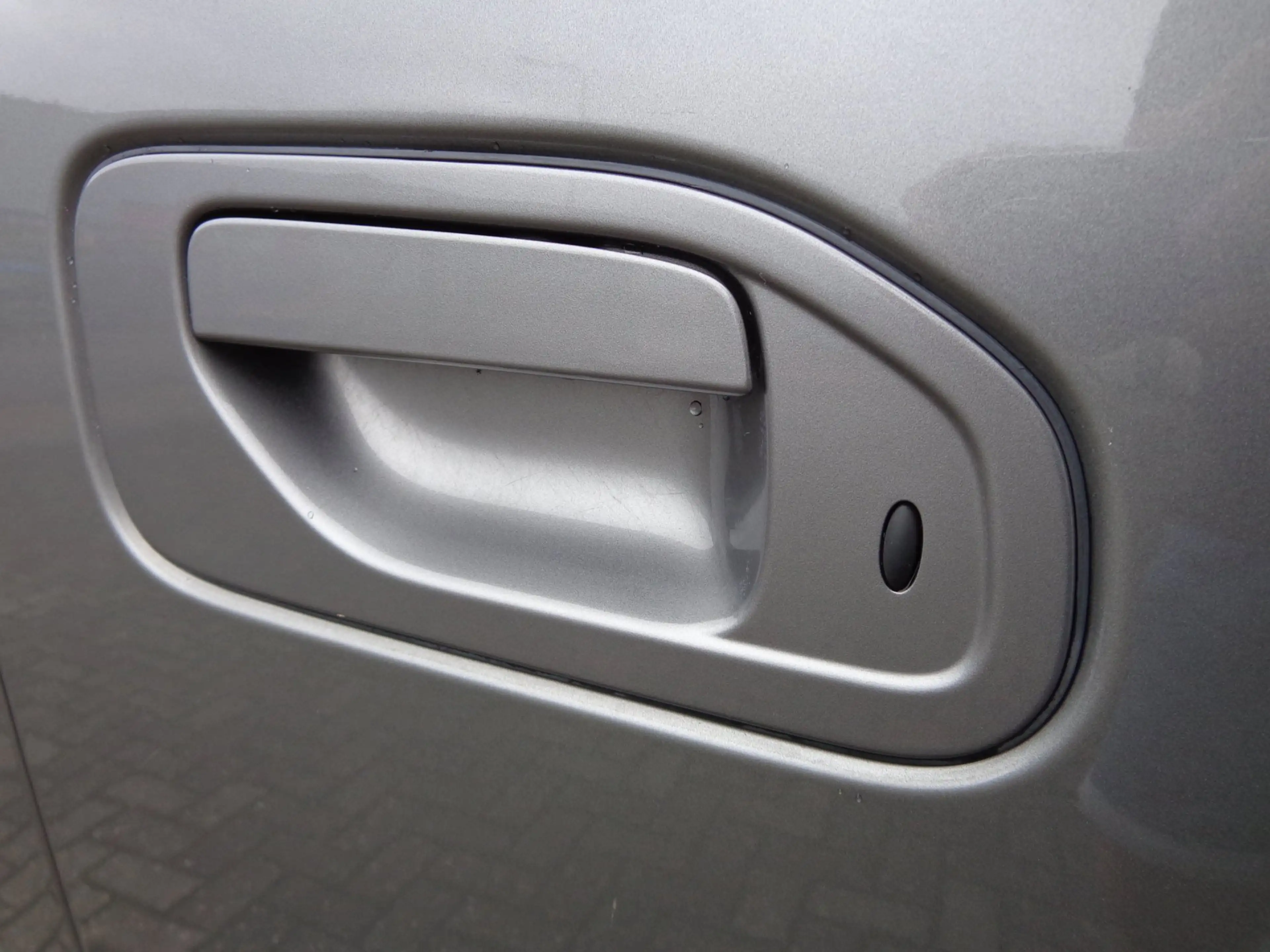 Nissan Evalia 1.6 Acenta 5 Persoons zeer mooi — photo 21