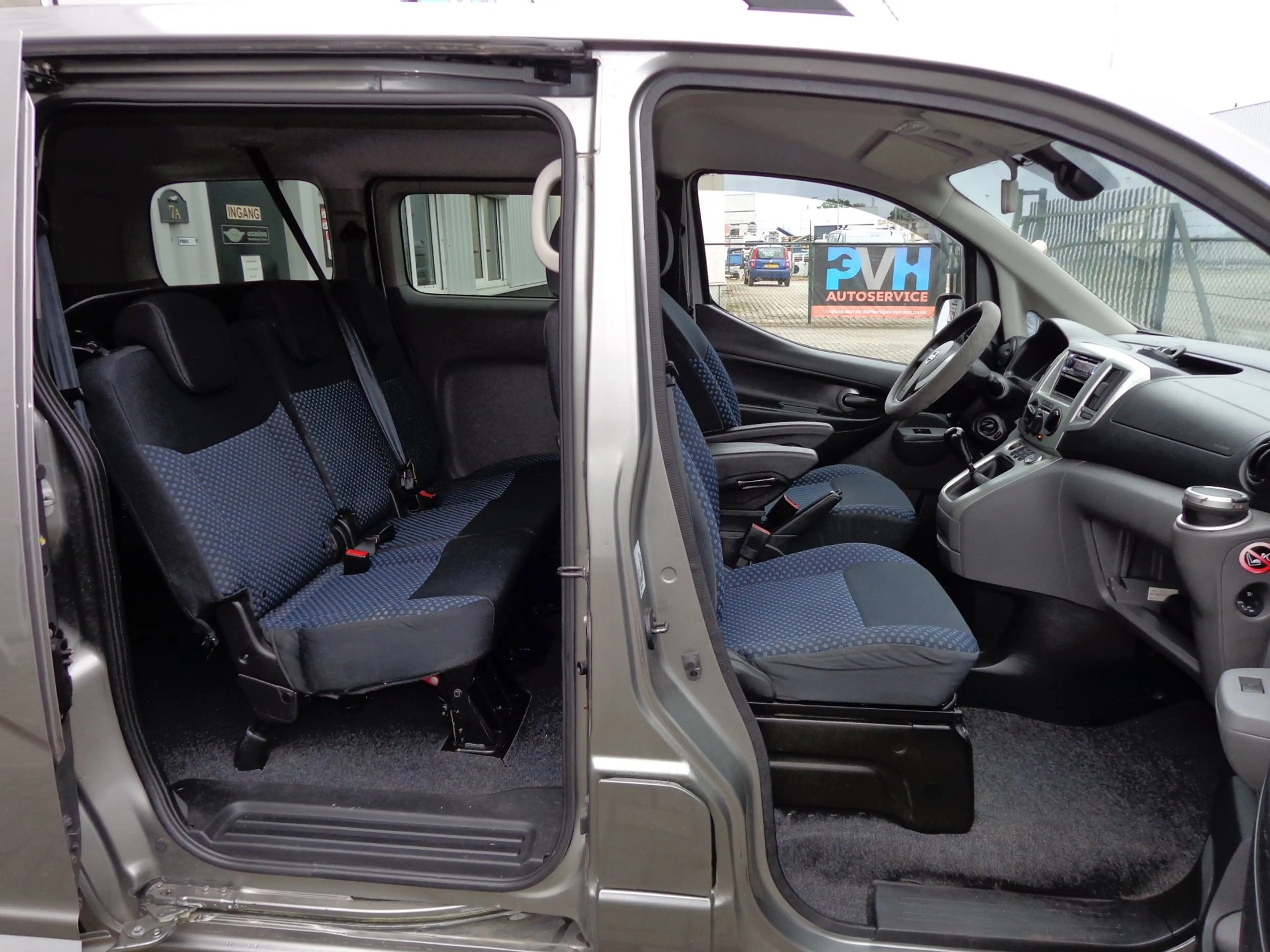 Nissan Evalia 1.6 Acenta 5 Persoons zeer mooi — photo 9