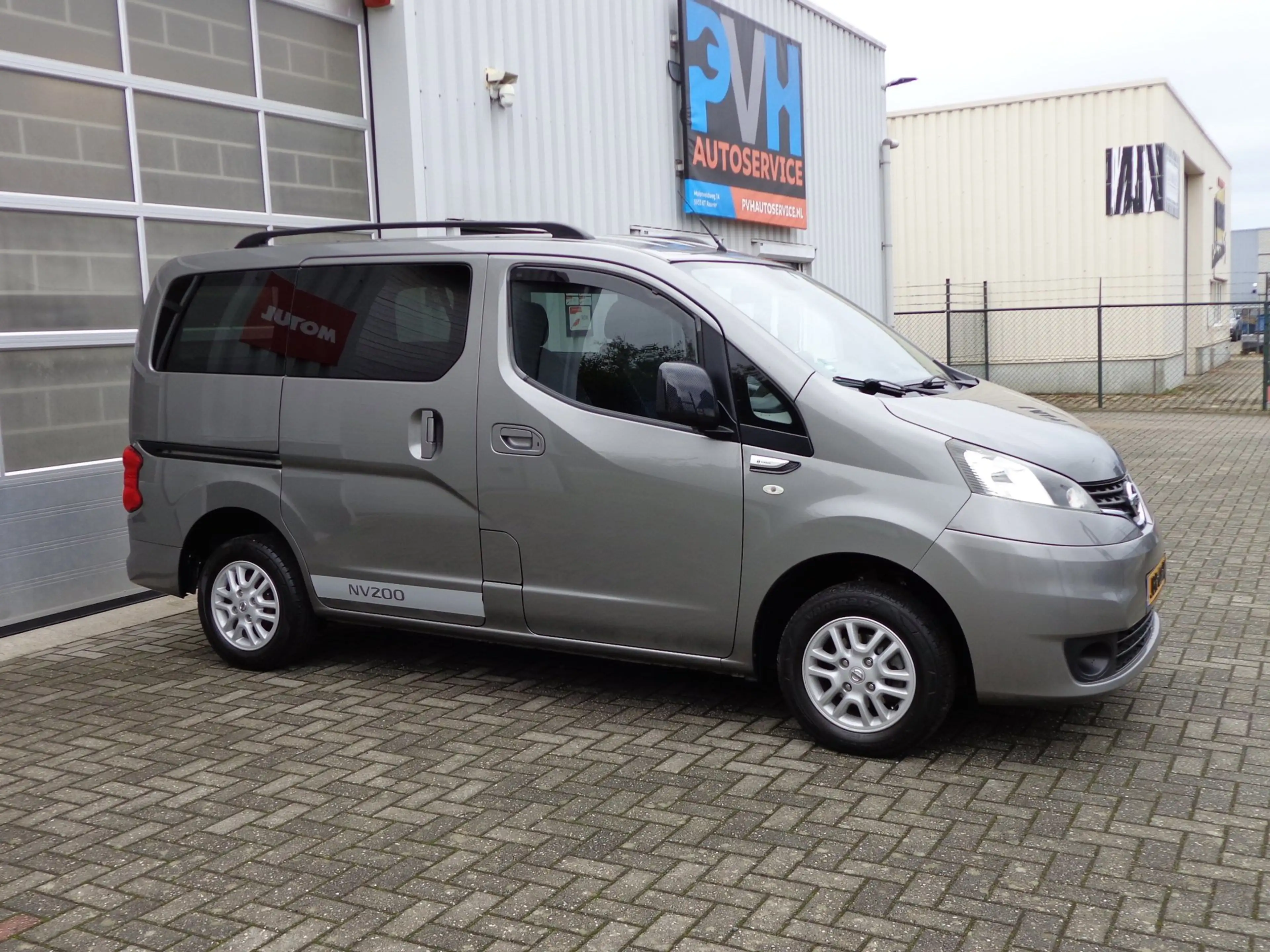 Nissan Evalia 1.6 Acenta 5 Persoons zeer mooi — photo 7