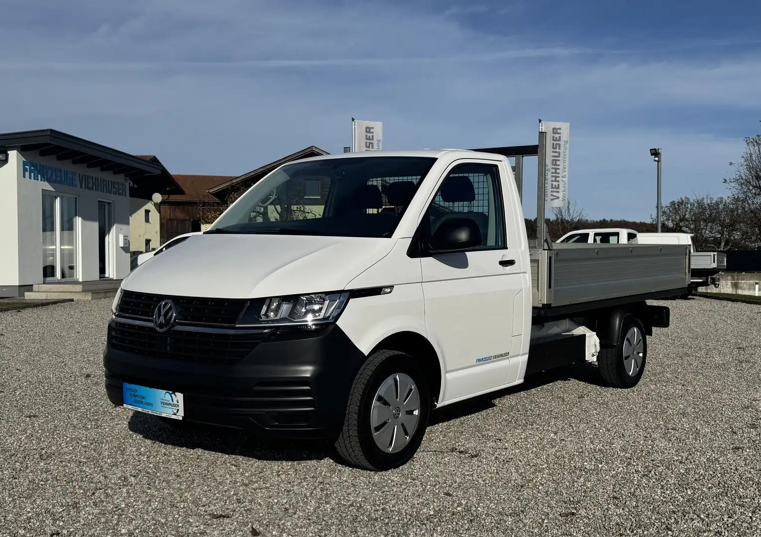 Volkswagen T6.1 Transporter Pritsche lang FWD Weiß - 1