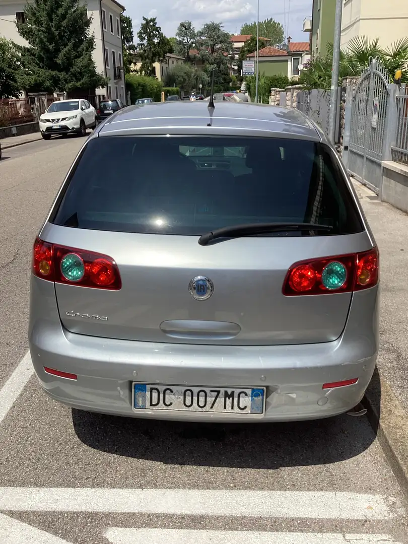 Fiat Croma Croma II 2005 1.9 mjt 16v Emotion auto Grigio - 1