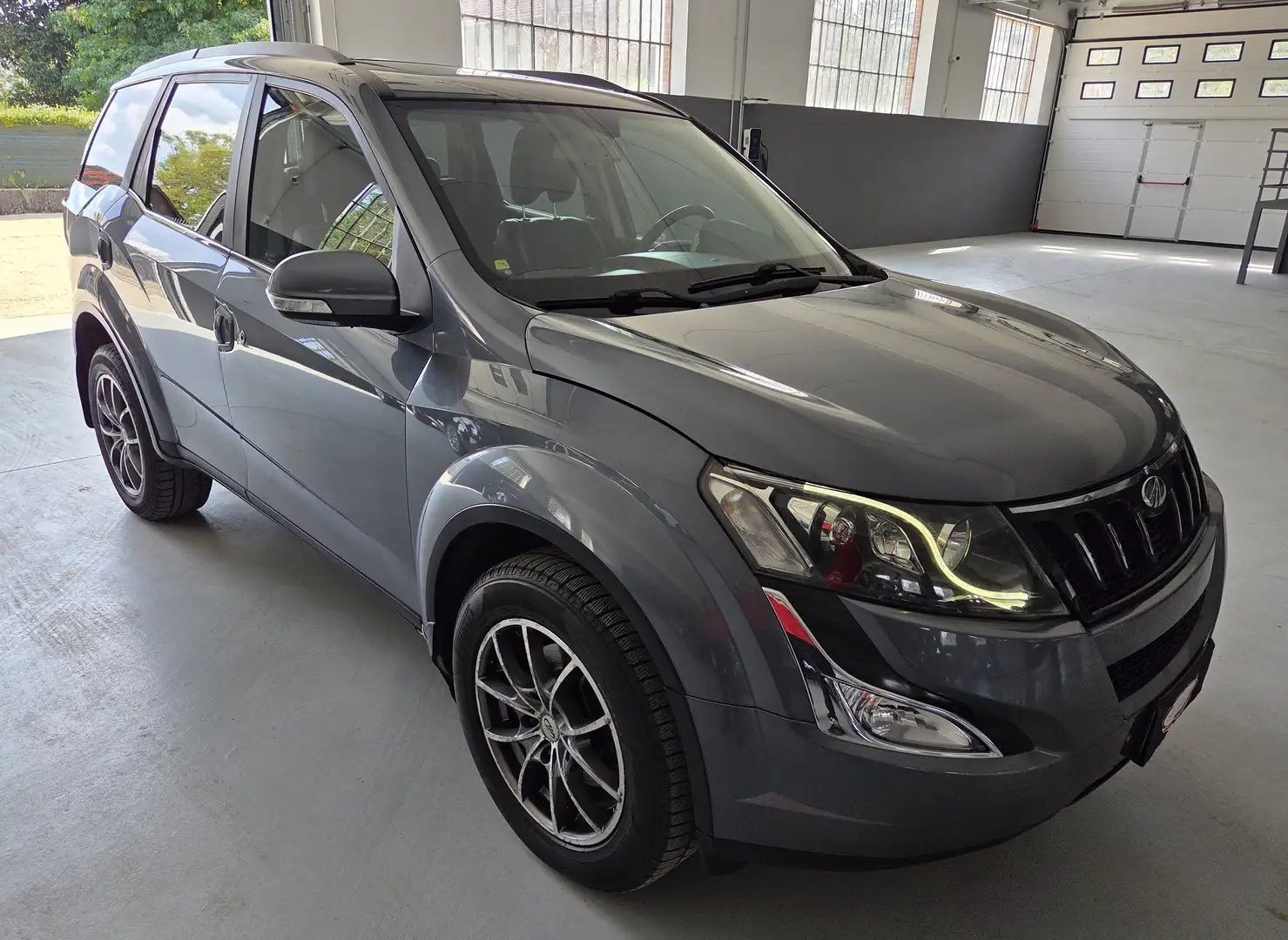Mahindra XUV500 2.2 16v 140cv W10 fwd 7 posti - UNICO PROPRIETARIO Grau - 2