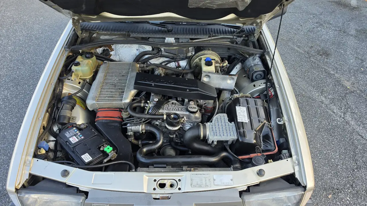 Alfa Romeo 75 1.8t America, foto 7