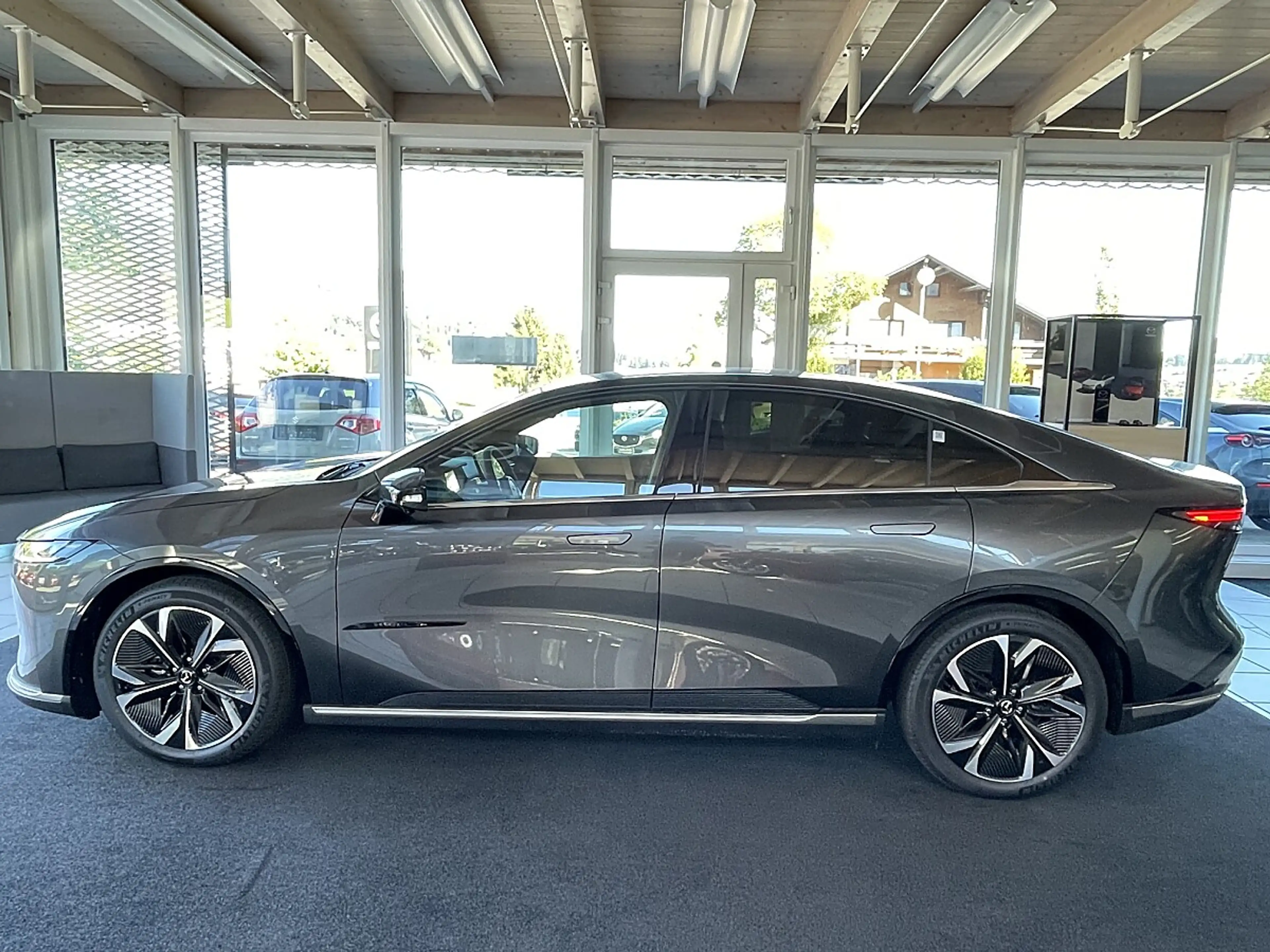 Mazda 6e Mazda6e 68,8kWh SR Takumi — photo 8