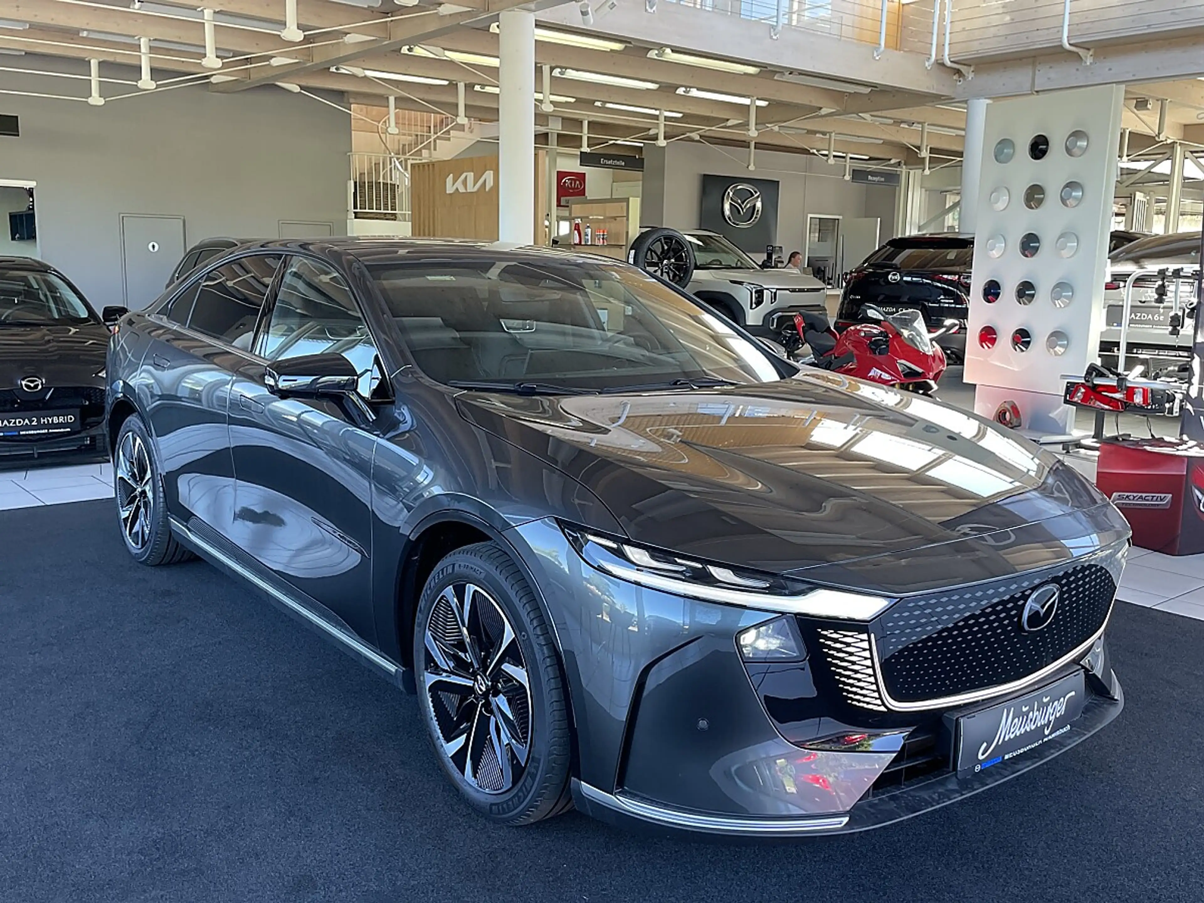 Mazda 6e Mazda6e 68,8kWh SR Takumi — photo 3