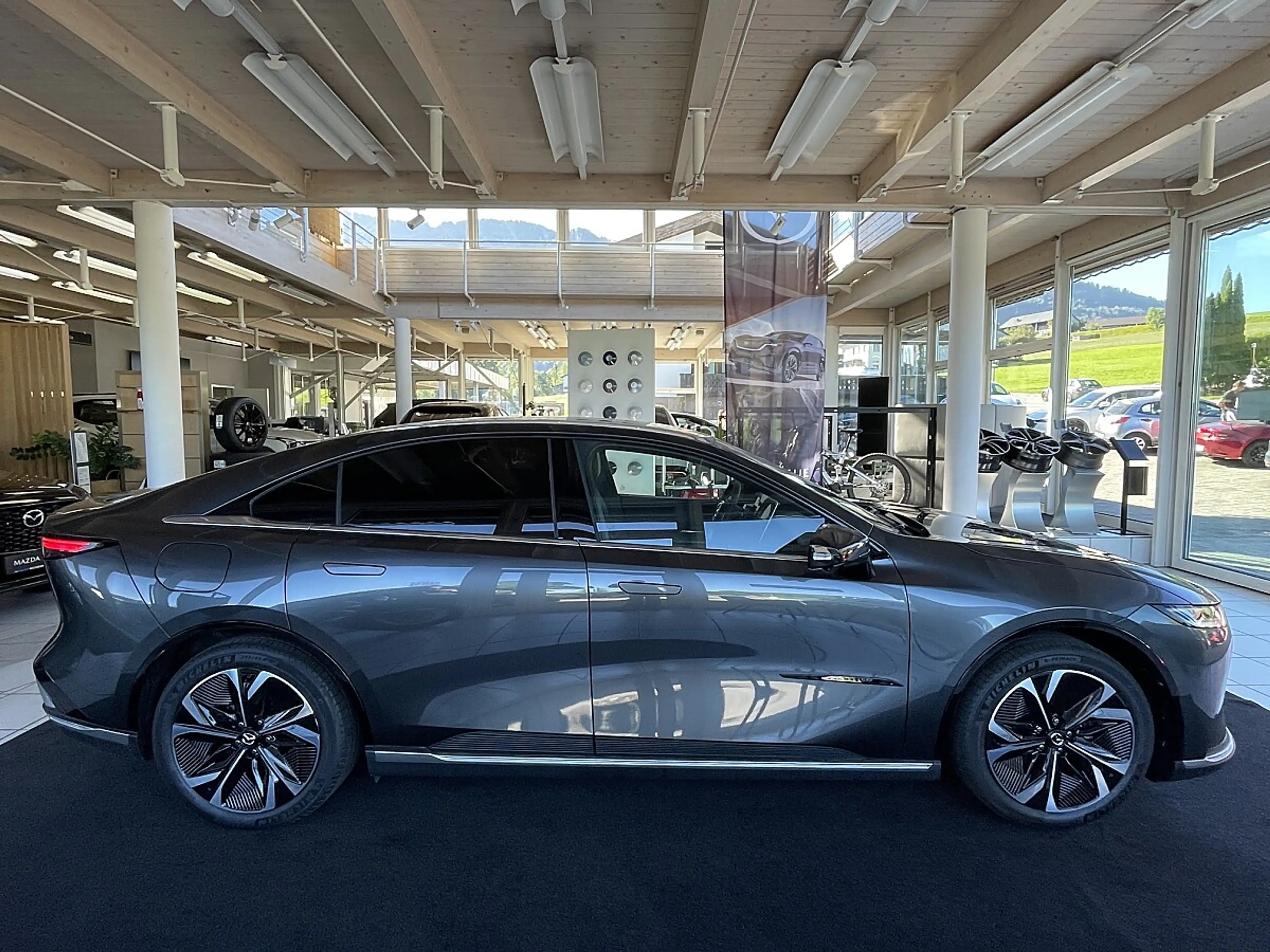 Mazda 6e Mazda6e 68,8kWh SR Takumi — photo 4
