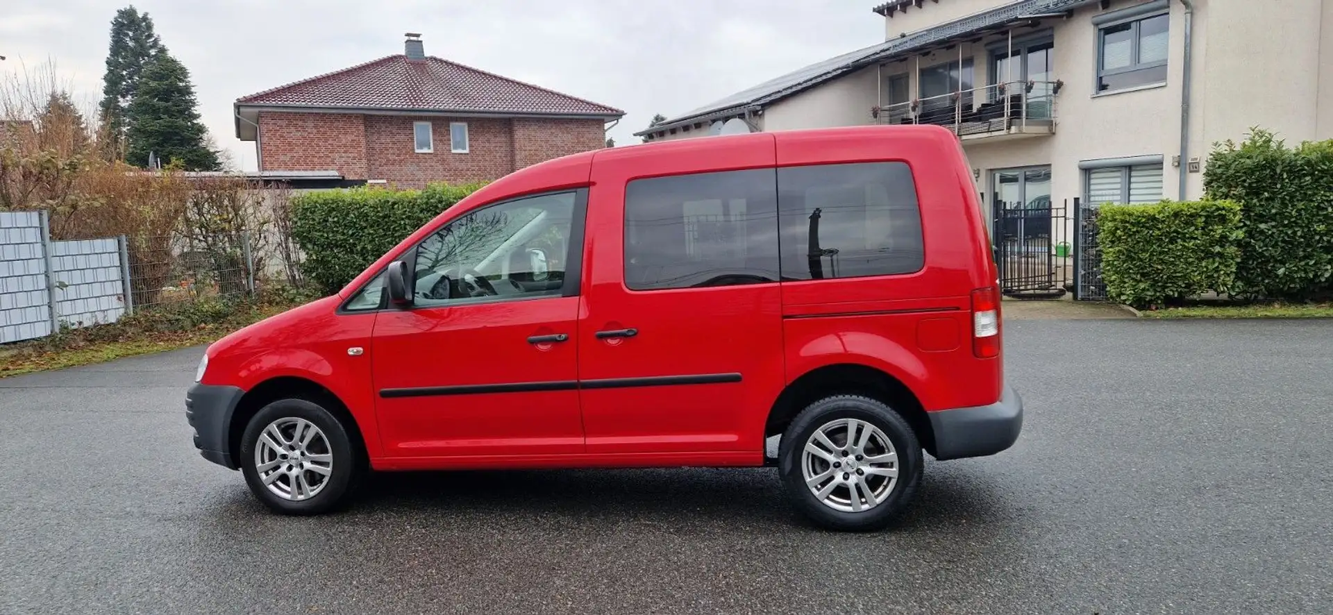 Volkswagen Caddy Life 5 Sitze TÜ 11/2027 Rot - 1