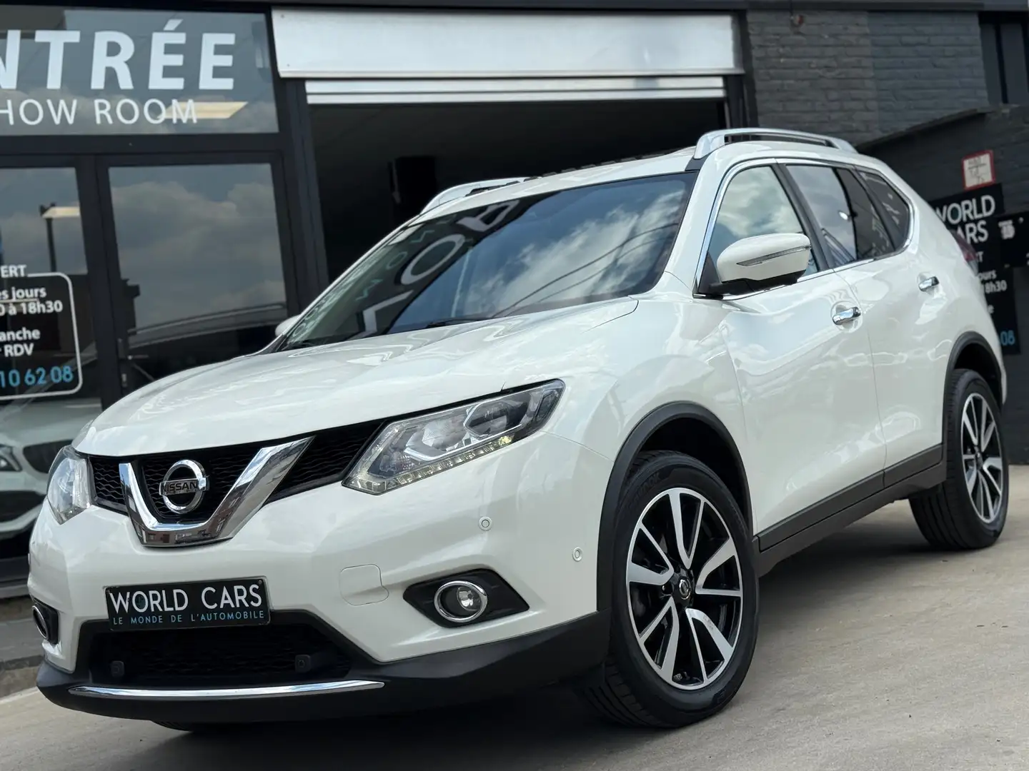 Nissan X-Trail 1.6 dCi 2WD TOIT PANO NAVI LINE ASS. CAM360° Wit - 1