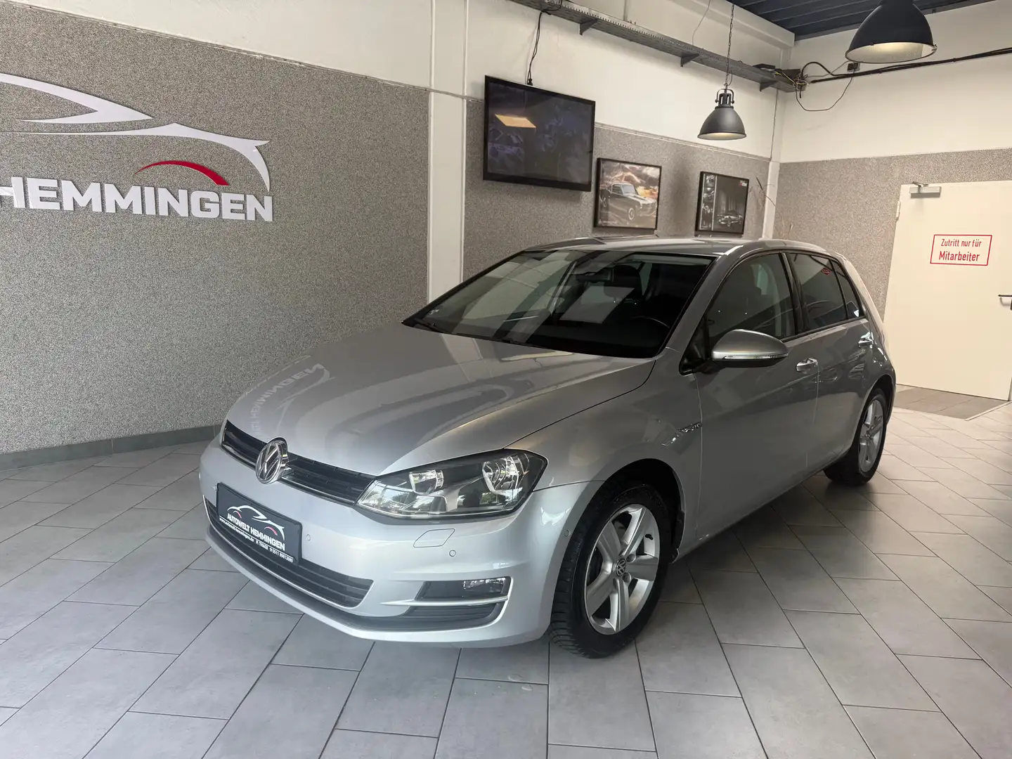 Volkswagen Golf 1.4 Comfortline*12M.Garantie*Finanzierung* Gris - 1